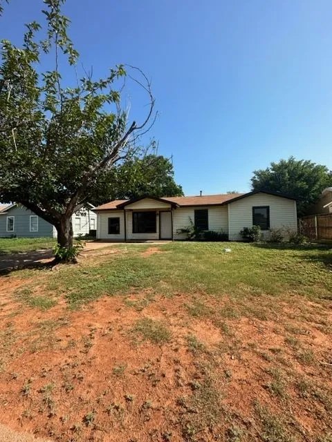 Single Family Residence For Rent