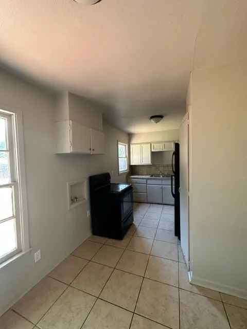 Single Family Residence For Rent in Taylor County , 5458 Encino Road, Abilene, Texas 79605, 4 Bedroom, 1 Bathroom, Garage spaces, 1,152 Sqft, built in 1958, mls#21407886, Real Estate Agent in Abilene, Homes For Rent in Taylor county, Homes For Rent in Abilene, Realtor in Abilene Texas, Real Estate Brokerage Independent Realty Texas, Luminita Cordes Realtor