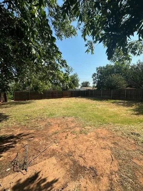Single Family Residence For Rent in Taylor County , 5458 Encino Road, Abilene, Texas 79605, 4 Bedroom, 1 Bathroom, Garage spaces, 1,152 Sqft, built in 1958, mls#21407886, Real Estate Agent in Abilene, Homes For Rent in Taylor county, Homes For Rent in Abilene, Realtor in Abilene Texas, Real Estate Brokerage Independent Realty Texas, Luminita Cordes Realtor