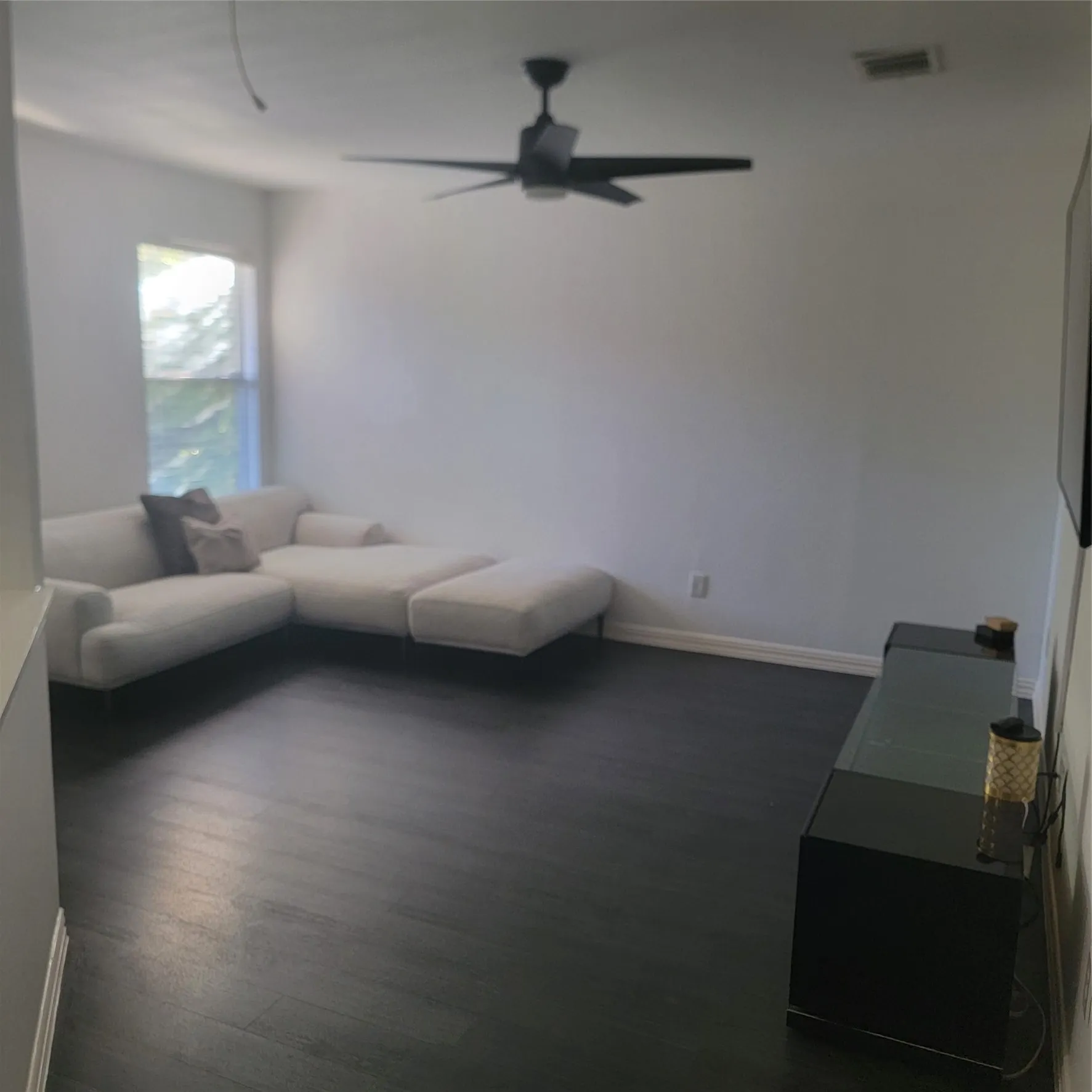 Single Family Residence For Sale in Dallas County , 8686 Coppertowne Lane, Dallas, Texas 75243, 3 Bedroom, 2 Bathroom, 2 Garage spaces, 1,582 Sqft, built in 1998, mls#21404763, Real Estate Agent in Dallas, Homes For Sale in Dallas county, Homes For Sale in Dallas, Realtor in Dallas Texas, Real Estate Brokerage Independent Realty Texas, Luminita Cordes Realtor
