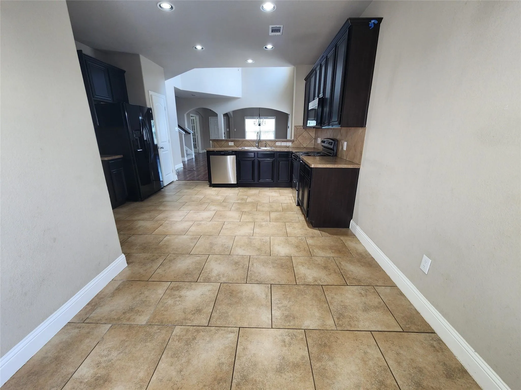 Single Family Residence For Rent in Tarrant County , 5848 Burgundy Rose Drive, Fort Worth, Texas 76123, 4 Bedroom, 3 Bathroom, 2 Garage spaces, 2,062 Sqft, built in 2012, mls#21407715, Real Estate Agent in Fort Worth, Homes For Rent in Tarrant county, Homes For Rent in Fort Worth, Realtor in Fort Worth Texas, Real Estate Brokerage Independent Realty Texas, Luminita Cordes Realtor