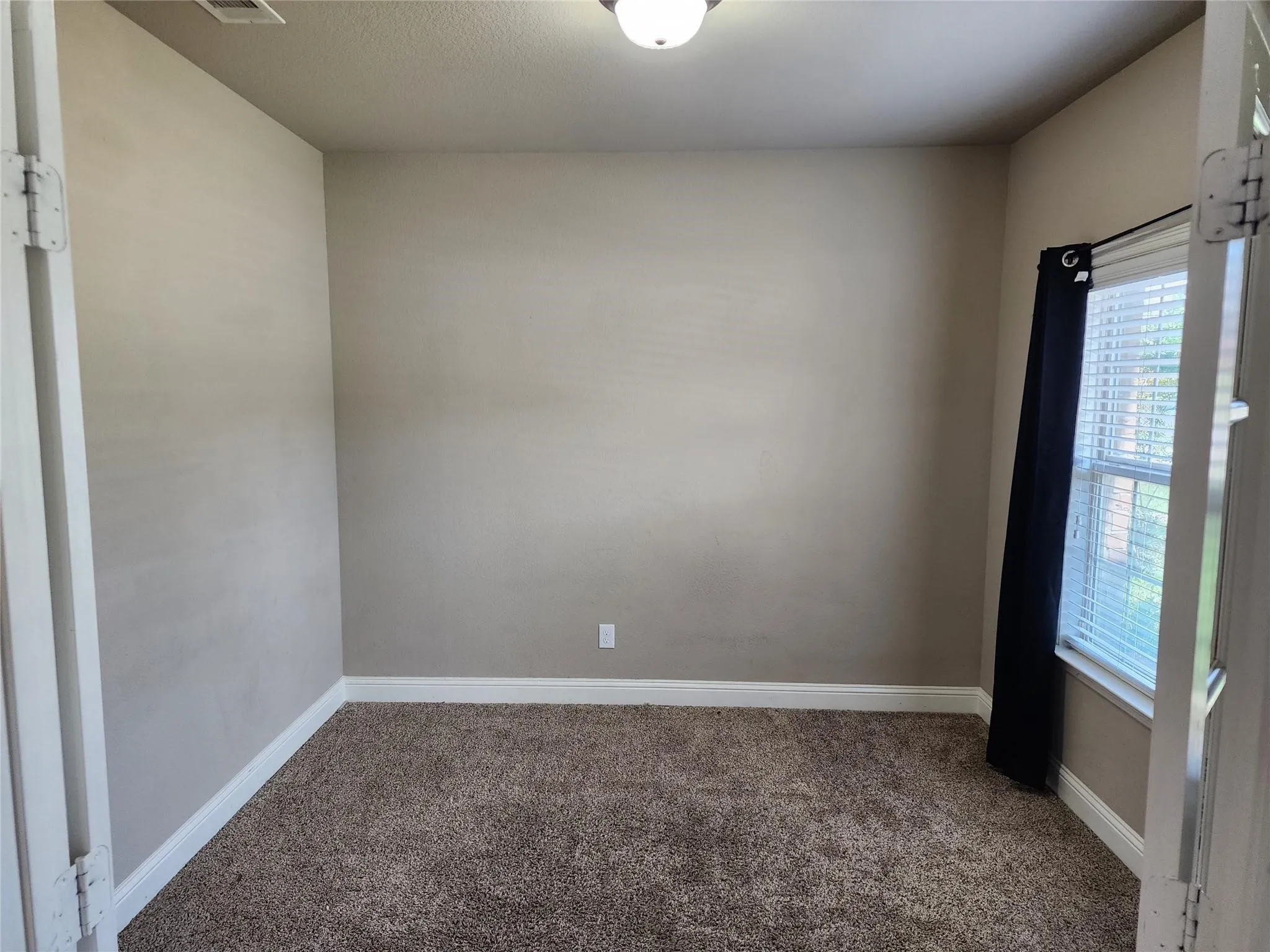 Single Family Residence For Rent in Tarrant County , 5848 Burgundy Rose Drive, Fort Worth, Texas 76123, 4 Bedroom, 3 Bathroom, 2 Garage spaces, 2,062 Sqft, built in 2012, mls#21407715, Real Estate Agent in Fort Worth, Homes For Rent in Tarrant county, Homes For Rent in Fort Worth, Realtor in Fort Worth Texas, Real Estate Brokerage Independent Realty Texas, Luminita Cordes Realtor