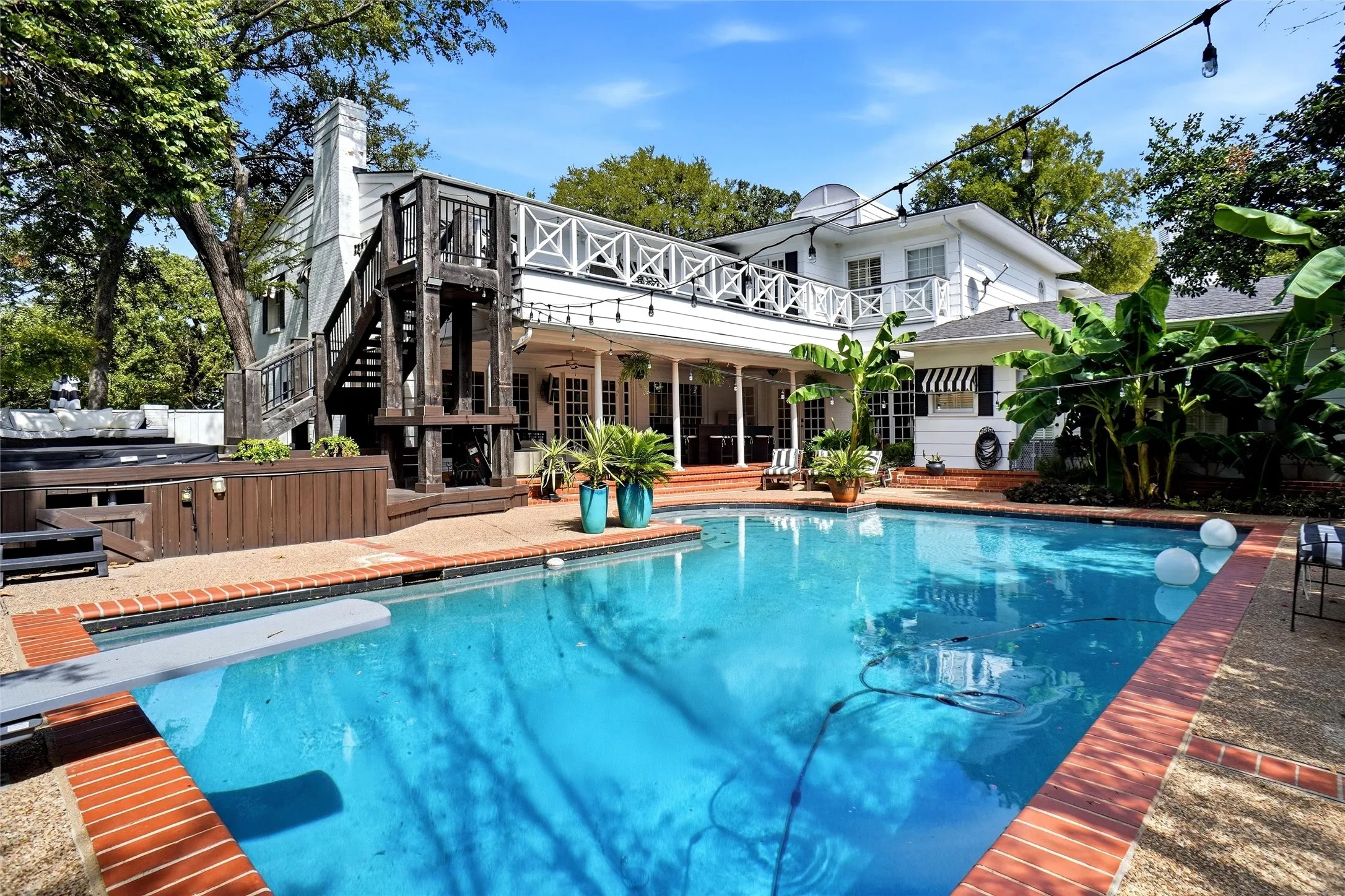 Single Family Residence For Sale