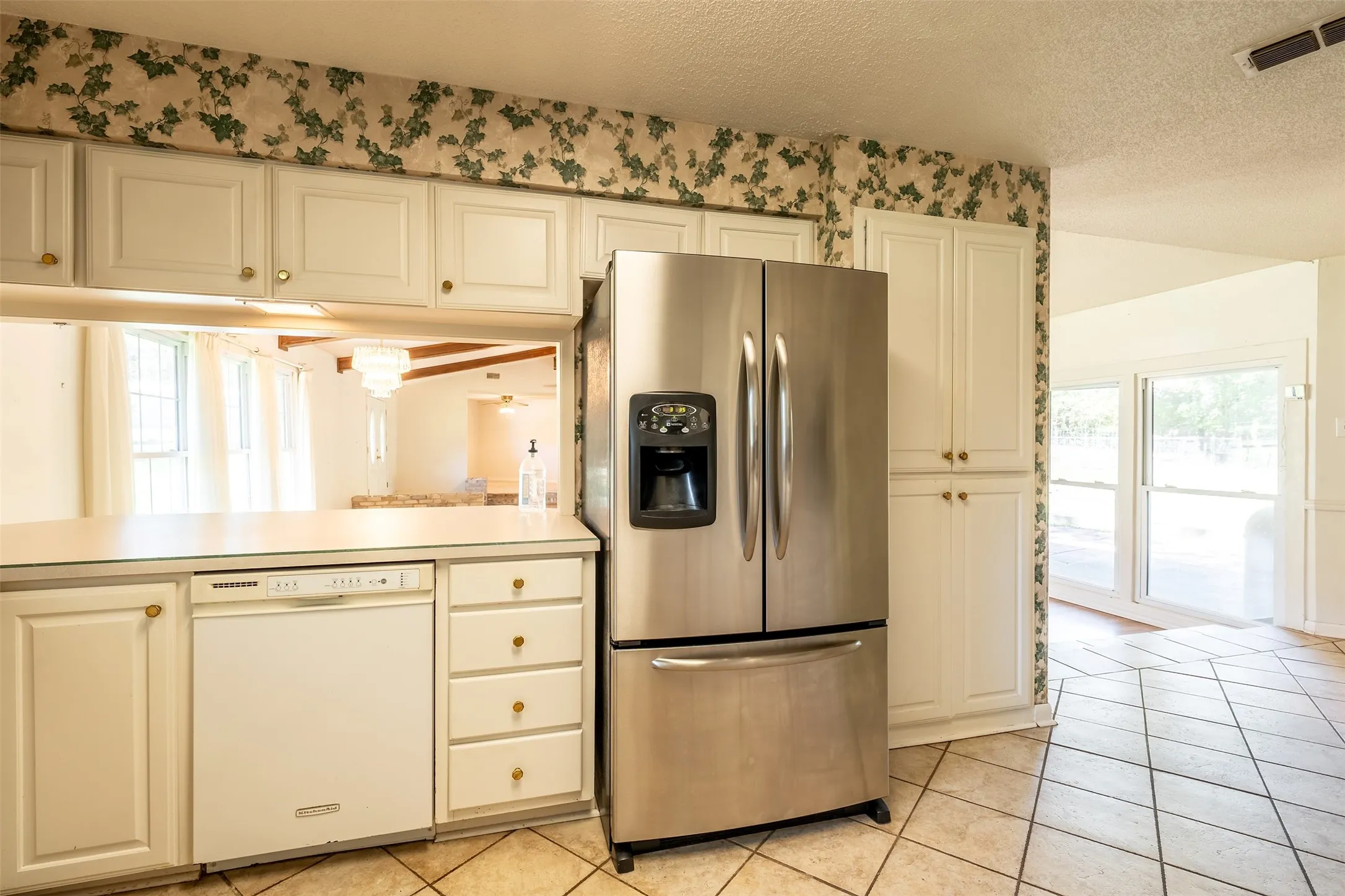 Single Family Residence For Sale in Smith County , 13809 FM 2868, Flint, Texas 75762, 4 Bedroom, 3 Bathroom, Garage spaces, 3,058 Sqft, built in 1977, mls#21407870, Real Estate Agent in Flint, Homes For Sale in Smith county, Homes For Sale in Flint, Realtor in Flint Texas, Real Estate Brokerage Independent Realty Texas, Luminita Cordes Realtor