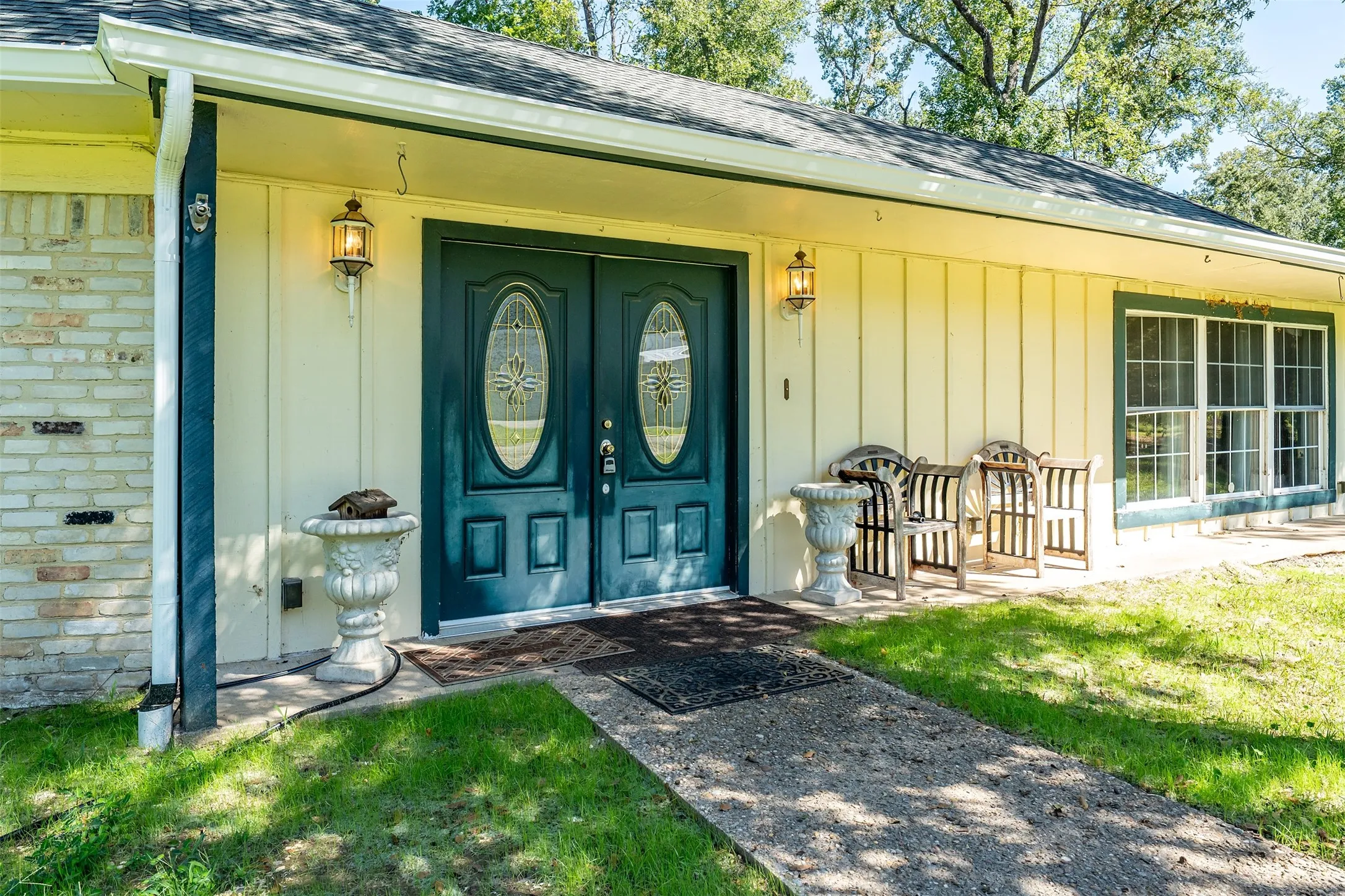 Single Family Residence For Sale in Smith County , 13809 FM 2868, Flint, Texas 75762, 4 Bedroom, 3 Bathroom, Garage spaces, 3,058 Sqft, built in 1977, mls#21407870, Real Estate Agent in Flint, Homes For Sale in Smith county, Homes For Sale in Flint, Realtor in Flint Texas, Real Estate Brokerage Independent Realty Texas, Luminita Cordes Realtor