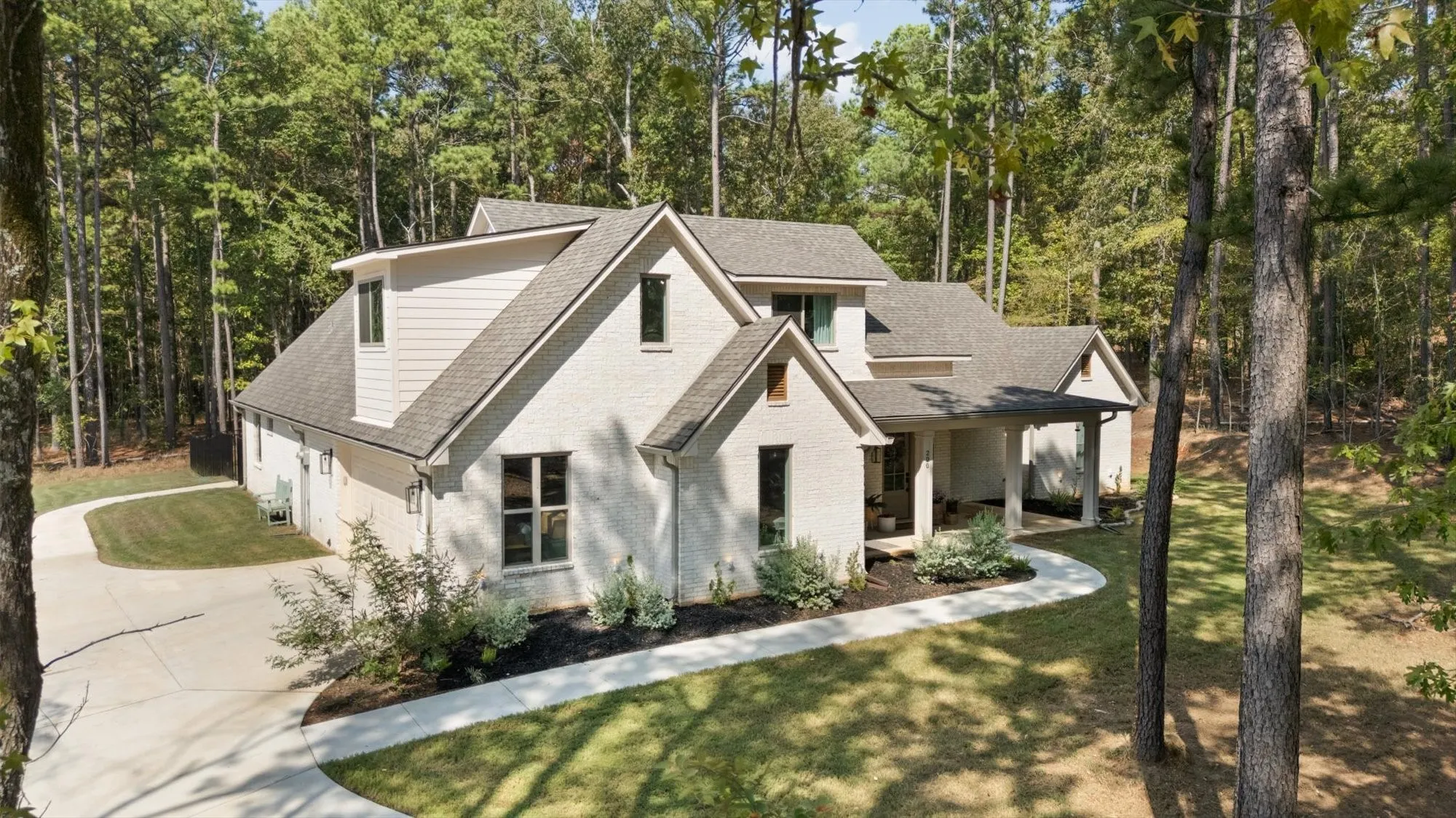Single Family Residence For Sale in Harrison County , 200 Maple Springs Rd, Longview, Texas 75602, 4 Bedroom, 4 Bathroom, 2 Garage spaces, 3,168 Sqft, built in 2024, mls#21407900, Real Estate Agent in Longview, Homes For Sale in Harrison county, Homes For Sale in Longview, Realtor in Longview Texas, Real Estate Brokerage Independent Realty Texas, Luminita Cordes Realtor