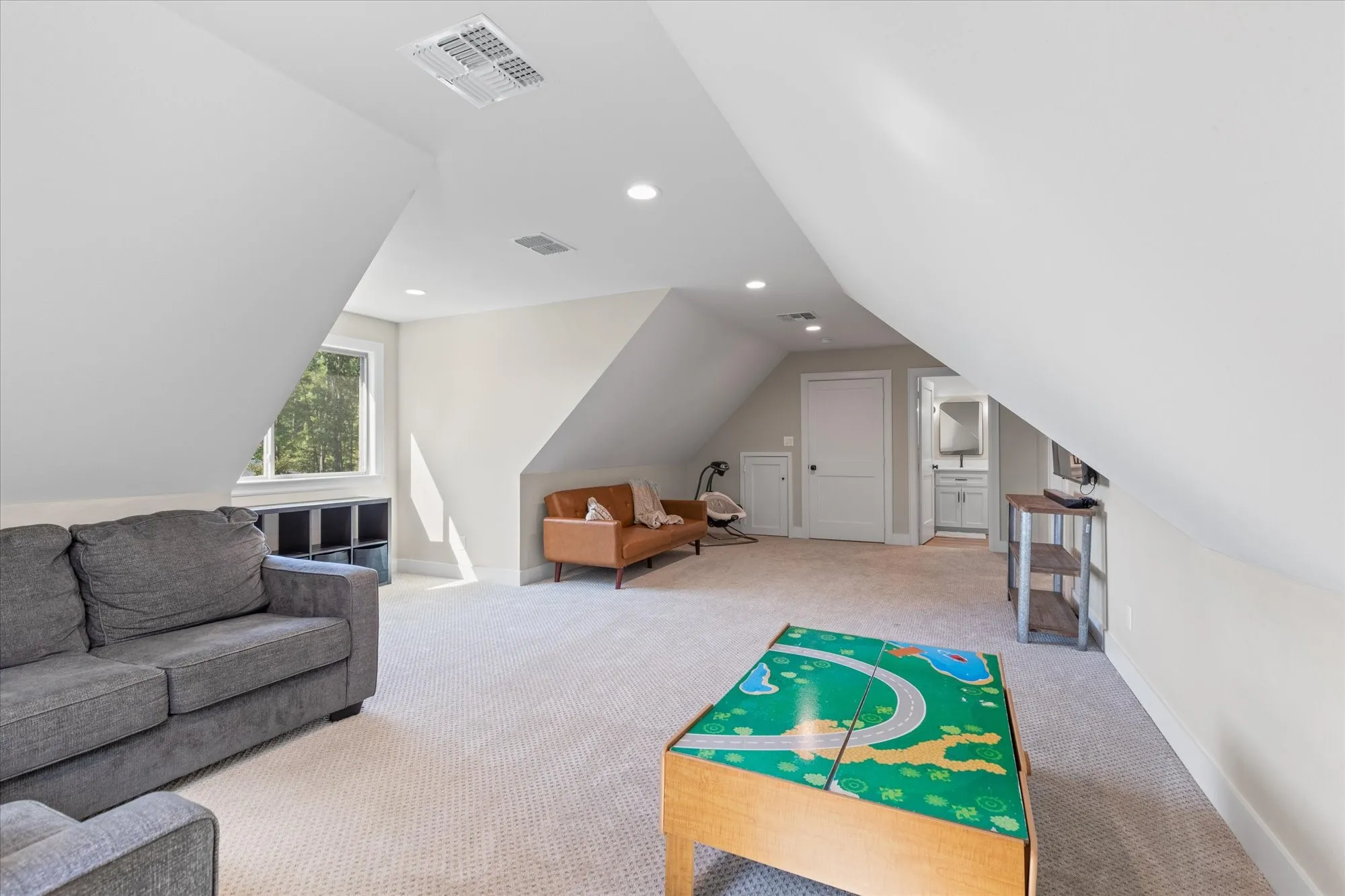 Single Family Residence For Sale in Harrison County , 200 Maple Springs Rd, Longview, Texas 75602, 4 Bedroom, 4 Bathroom, 2 Garage spaces, 3,168 Sqft, built in 2024, mls#21407900, Real Estate Agent in Longview, Homes For Sale in Harrison county, Homes For Sale in Longview, Realtor in Longview Texas, Real Estate Brokerage Independent Realty Texas, Luminita Cordes Realtor