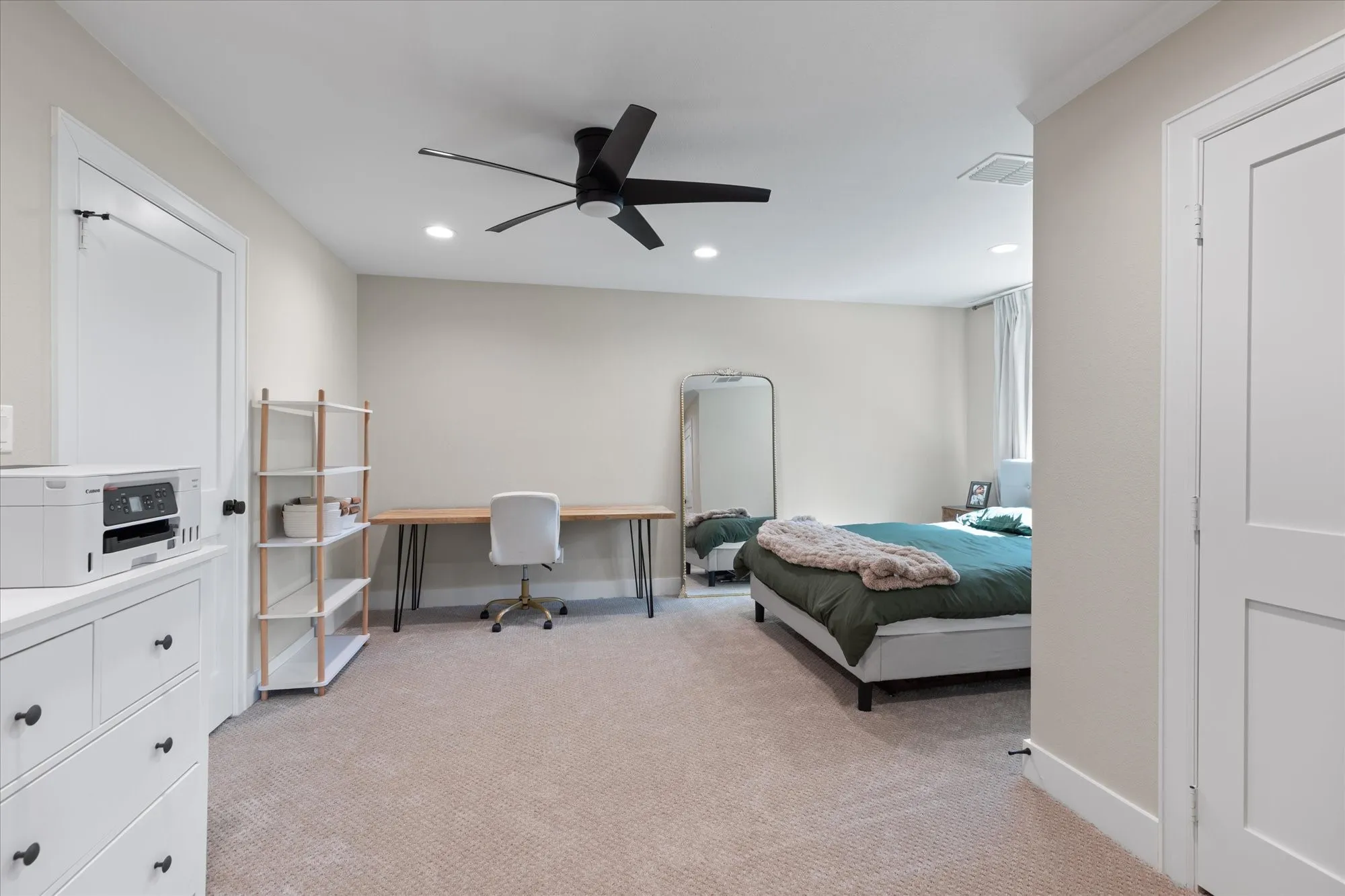 Single Family Residence For Sale in Harrison County , 200 Maple Springs Rd, Longview, Texas 75602, 4 Bedroom, 4 Bathroom, 2 Garage spaces, 3,168 Sqft, built in 2024, mls#21407900, Real Estate Agent in Longview, Homes For Sale in Harrison county, Homes For Sale in Longview, Realtor in Longview Texas, Real Estate Brokerage Independent Realty Texas, Luminita Cordes Realtor