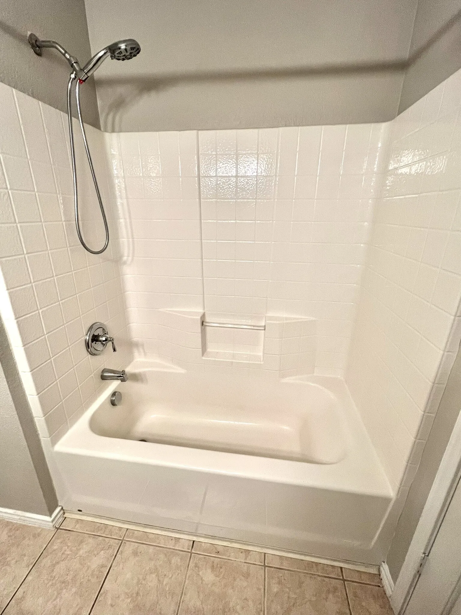 Single Family Residence For Rent in Denton County , 237 Flatwood Drive, Little Elm, Texas 75068, 3 Bedroom, 2 Bathroom, 2 Garage spaces, 1,567 Sqft, built in 2005, mls#21407464, Real Estate Agent in Little Elm, Homes For Rent in Denton county, Homes For Rent in Little Elm, Realtor in Little Elm Texas, Real Estate Brokerage Independent Realty Texas, Luminita Cordes Realtor