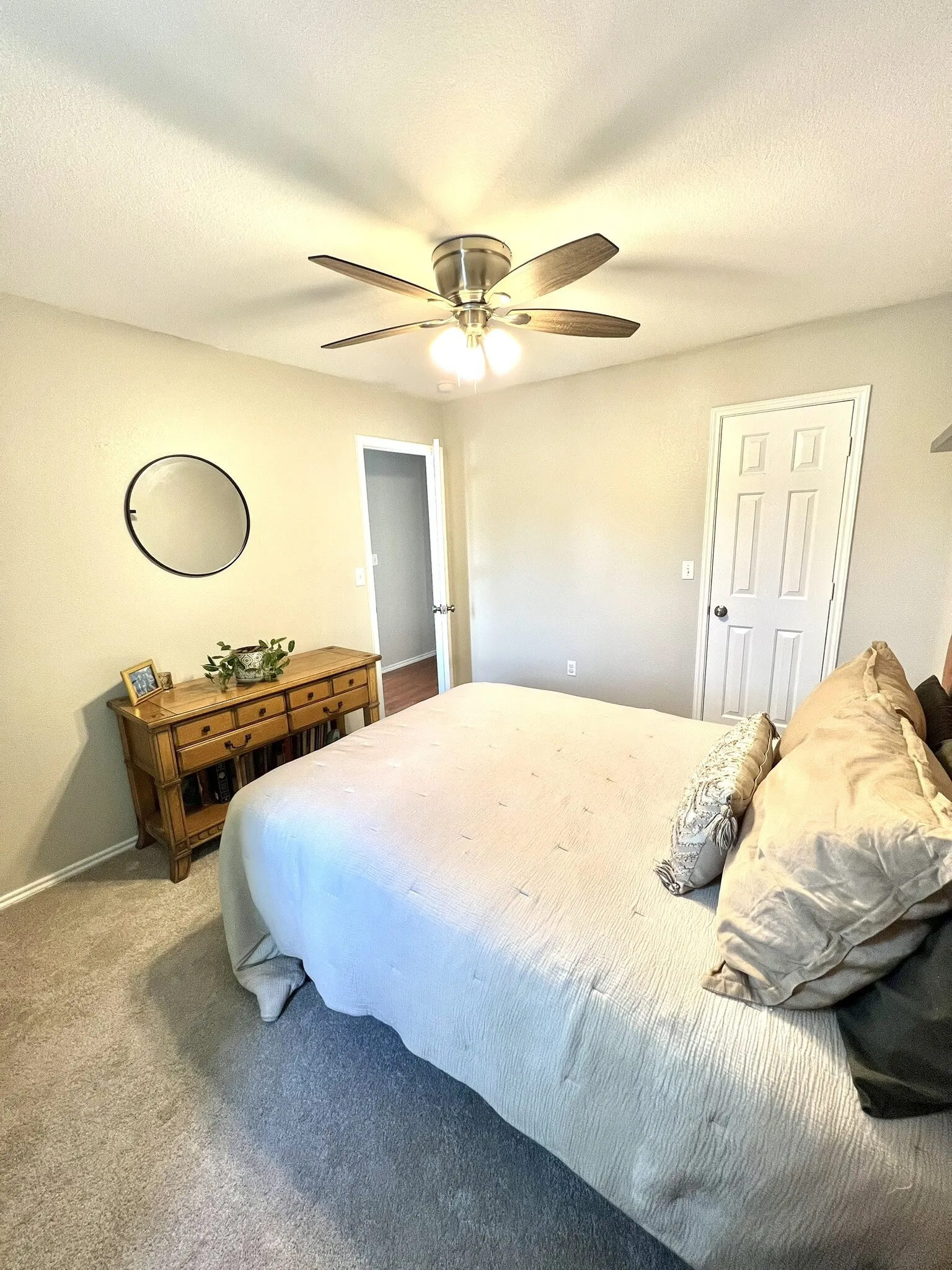 Single Family Residence For Rent in Denton County , 237 Flatwood Drive, Little Elm, Texas 75068, 3 Bedroom, 2 Bathroom, 2 Garage spaces, 1,567 Sqft, built in 2005, mls#21407464, Real Estate Agent in Little Elm, Homes For Rent in Denton county, Homes For Rent in Little Elm, Realtor in Little Elm Texas, Real Estate Brokerage Independent Realty Texas, Luminita Cordes Realtor