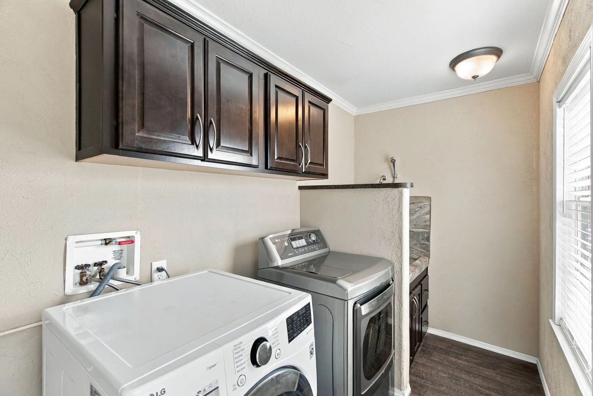 Mobile Home For Sale in Wise County , 664 County Road 4756, Boyd, Texas 76023, 4 Bedroom, 2 Bathroom, Garage spaces, 2,380 Sqft, built in 2015, mls#21402867, Real Estate Agent in Boyd, Homes For Sale in Wise county, Homes For Sale in Boyd, Realtor in Boyd Texas, Real Estate Brokerage Independent Realty Texas, Luminita Cordes Realtor