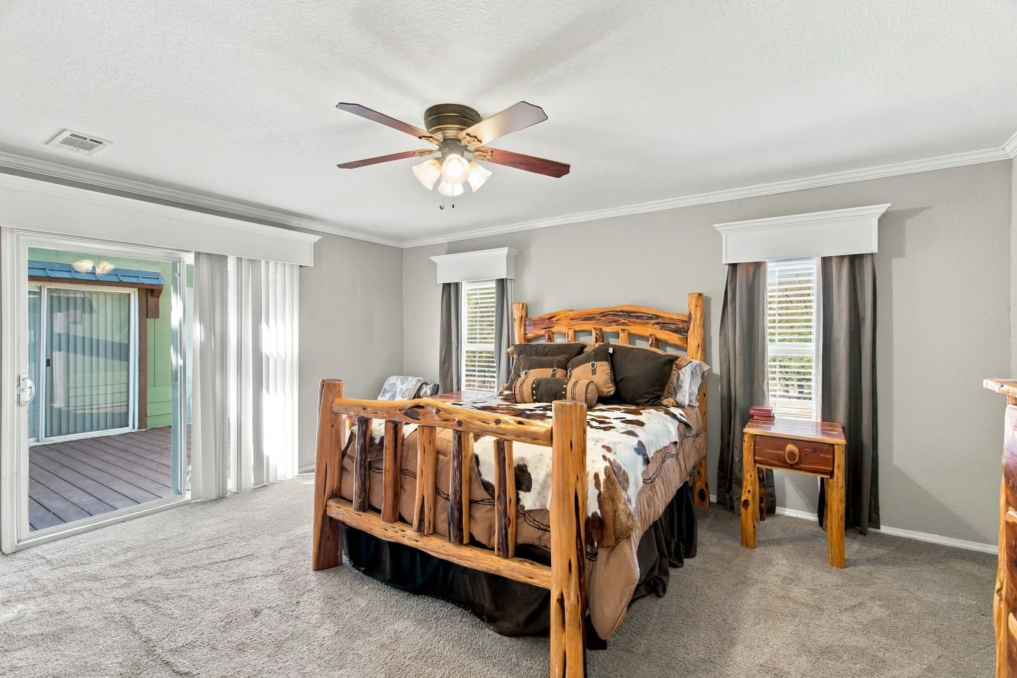 Mobile Home For Sale in Wise County , 664 County Road 4756, Boyd, Texas 76023, 4 Bedroom, 2 Bathroom, Garage spaces, 2,380 Sqft, built in 2015, mls#21402867, Real Estate Agent in Boyd, Homes For Sale in Wise county, Homes For Sale in Boyd, Realtor in Boyd Texas, Real Estate Brokerage Independent Realty Texas, Luminita Cordes Realtor