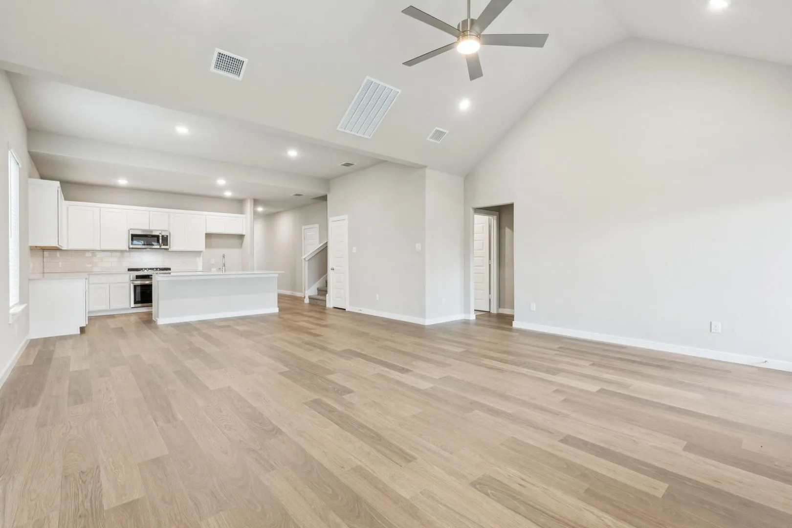 Single Family Residence For Sale in Tarrant County , 10616 Blakely Creek Road, Fort Worth, Texas 76126, 4 Bedroom, 3 Bathroom, 2 Garage spaces, 2,465 Sqft, built in 2026, mls#21407894, Real Estate Agent in Fort Worth, Homes For Sale in Tarrant county, Homes For Sale in Fort Worth, Realtor in Fort Worth Texas, Real Estate Brokerage Independent Realty Texas, Luminita Cordes Realtor
