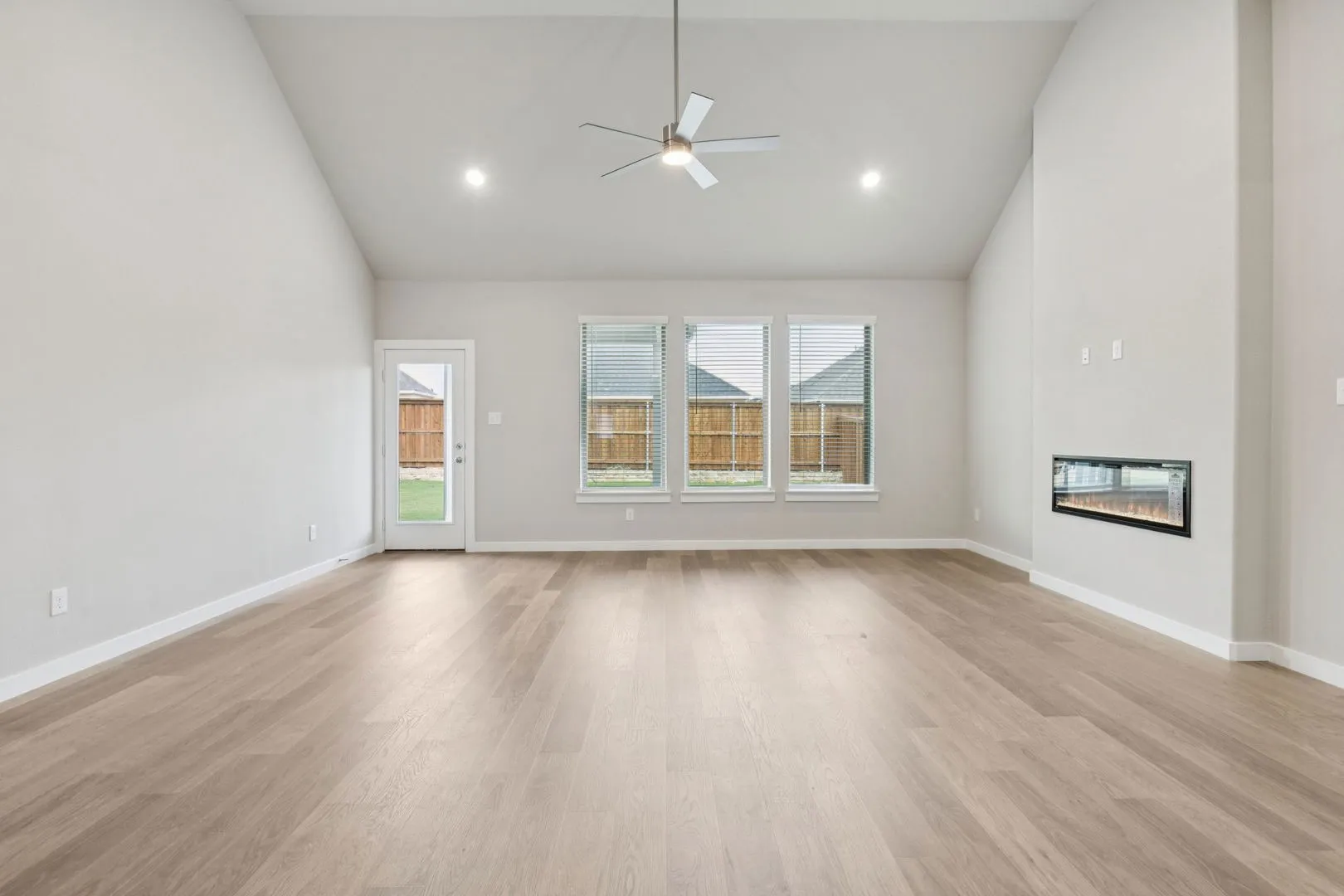 Single Family Residence For Sale in Tarrant County , 10616 Blakely Creek Road, Fort Worth, Texas 76126, 4 Bedroom, 3 Bathroom, 2 Garage spaces, 2,465 Sqft, built in 2026, mls#21407894, Real Estate Agent in Fort Worth, Homes For Sale in Tarrant county, Homes For Sale in Fort Worth, Realtor in Fort Worth Texas, Real Estate Brokerage Independent Realty Texas, Luminita Cordes Realtor