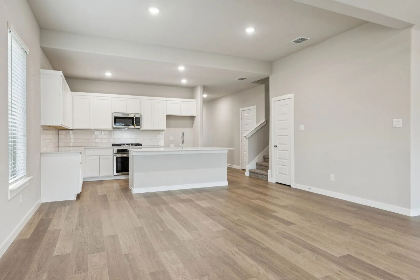 Single Family Residence For Sale in Tarrant County , 10616 Blakely Creek Road, Fort Worth, Texas 76126, 4 Bedroom, 3 Bathroom, 2 Garage spaces, 2,465 Sqft, built in 2026, mls#21407894, Real Estate Agent in Fort Worth, Homes For Sale in Tarrant county, Homes For Sale in Fort Worth, Realtor in Fort Worth Texas, Real Estate Brokerage Independent Realty Texas, Luminita Cordes Realtor