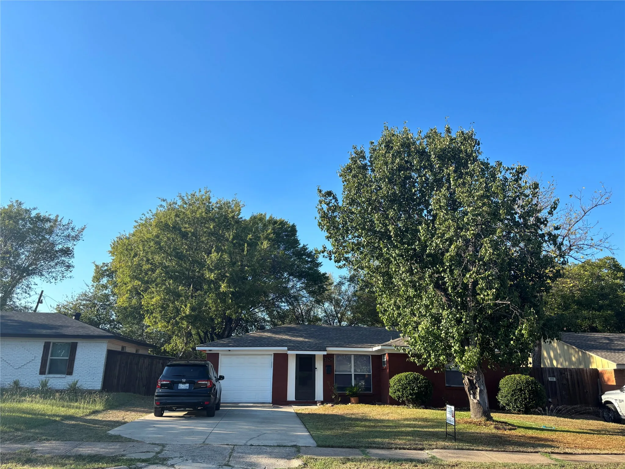 Single Family Residence For Sale in Dallas County , 3525 Susan Drive, Mesquite, Texas 75150, 3 Bedroom, 2 Bathroom, 1 Garage spaces, 1,051 Sqft, built in 1958, mls#21401822, Real Estate Agent in Mesquite, Homes For Sale in Dallas county, Homes For Sale in Mesquite, Realtor in Mesquite Texas, Real Estate Brokerage Independent Realty Texas, Luminita Cordes Realtor