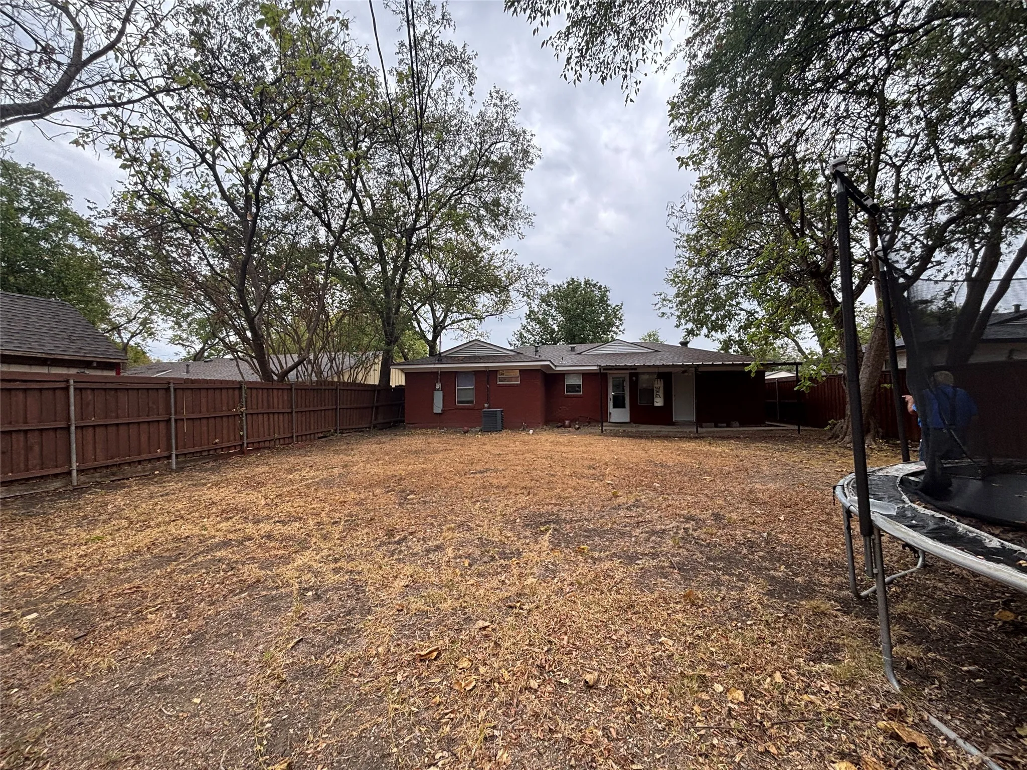 Single Family Residence For Sale in Dallas County , 3525 Susan Drive, Mesquite, Texas 75150, 3 Bedroom, 2 Bathroom, 1 Garage spaces, 1,051 Sqft, built in 1958, mls#21401822, Real Estate Agent in Mesquite, Homes For Sale in Dallas county, Homes For Sale in Mesquite, Realtor in Mesquite Texas, Real Estate Brokerage Independent Realty Texas, Luminita Cordes Realtor