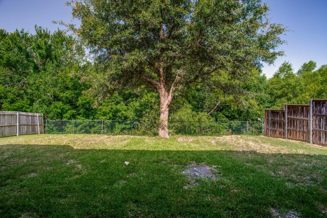 Single Family Residence For Sale in Collin County , 2845 Laurel Oak Drive, Mc Kinney, Texas 75071, 5 Bedroom, 3 Bathroom, 2 Garage spaces, 3,079 Sqft, built in 2007, mls#21399603, Real Estate Agent in Mc Kinney, Homes For Sale in Collin county, Homes For Sale in Mc Kinney, Realtor in Mc Kinney Texas, Real Estate Brokerage Independent Realty Texas, Luminita Cordes Realtor