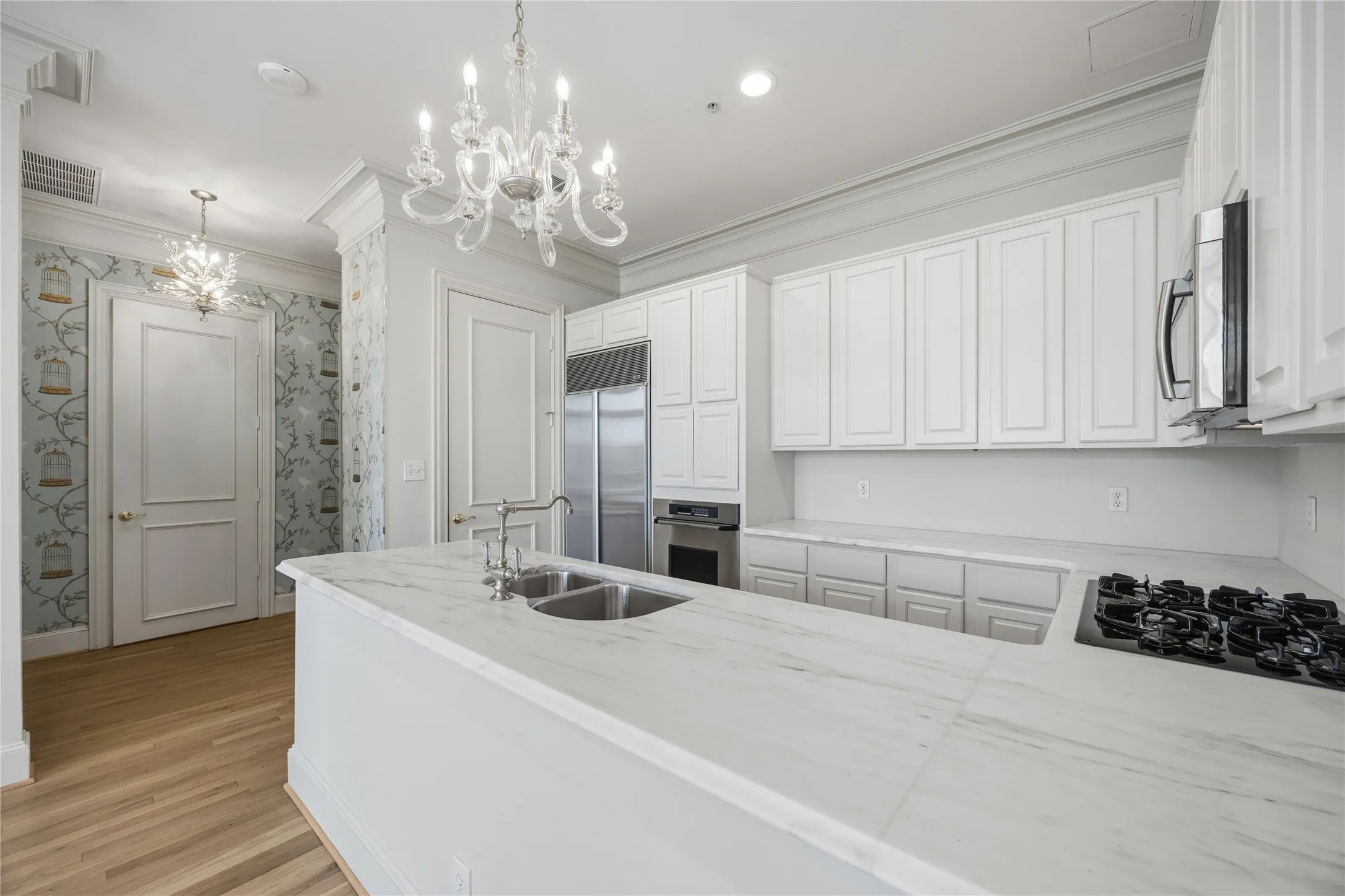 Condominium For Rent in Dallas County , 3535 Gillespie Street 507, Dallas, Texas 75219, 1 Bedroom, 2 Bathroom, 2 Garage spaces, 1,305 Sqft, built in 2000, mls#21398845, Real Estate Agent in Dallas, Homes For Rent in Dallas county, Homes For Rent in Dallas, Realtor in Dallas Texas, Real Estate Brokerage Independent Realty Texas, Luminita Cordes Realtor