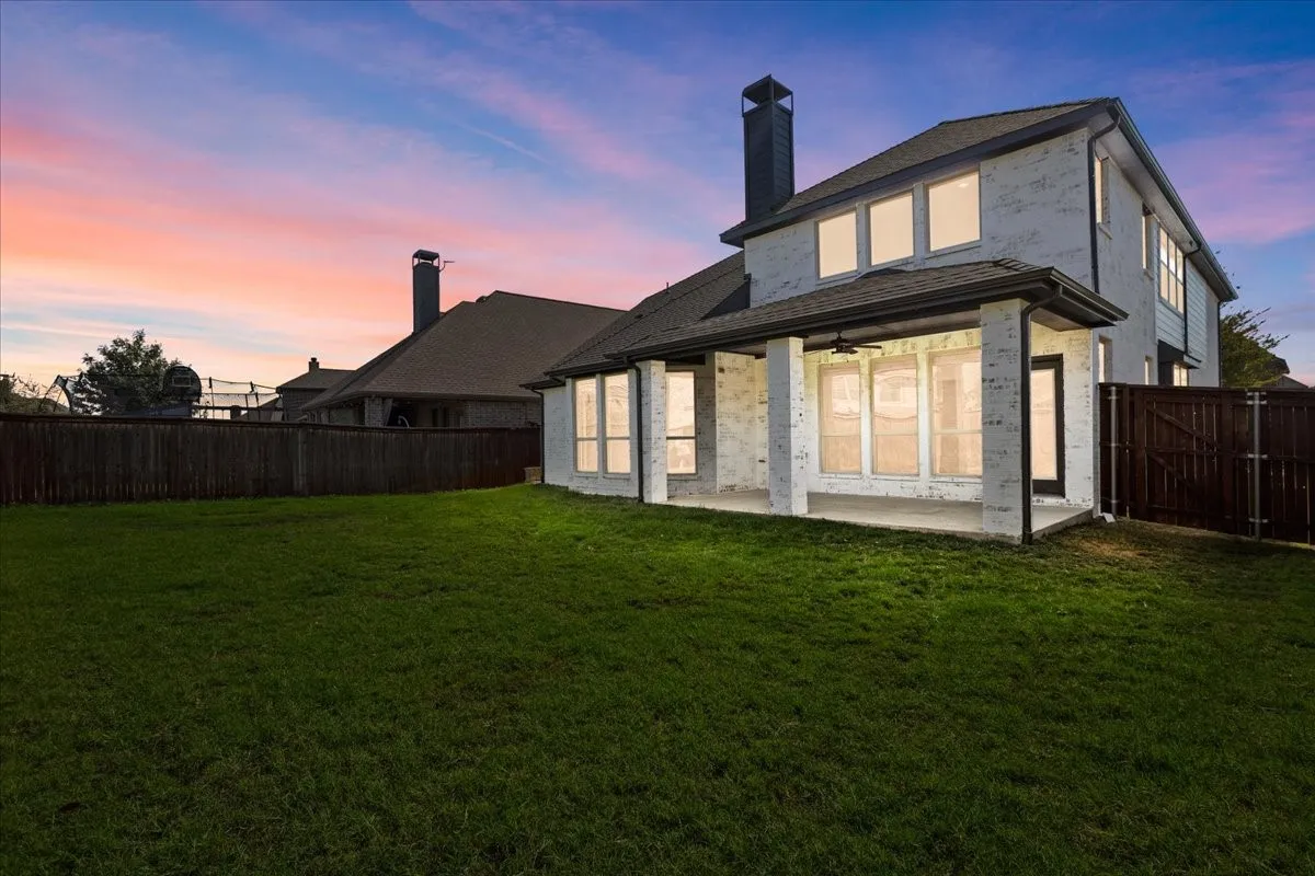 Single Family Residence For Rent in Collin County , 3621 Wagonwheel Way, Celina, Texas 75009, 4 Bedroom, 4 Bathroom, 2 Garage spaces, 3,391 Sqft, built in 2014, mls#21407891, Real Estate Agent in Celina, Homes For Rent in Collin county, Homes For Rent in Celina, Realtor in Celina Texas, Real Estate Brokerage Independent Realty Texas, Luminita Cordes Realtor