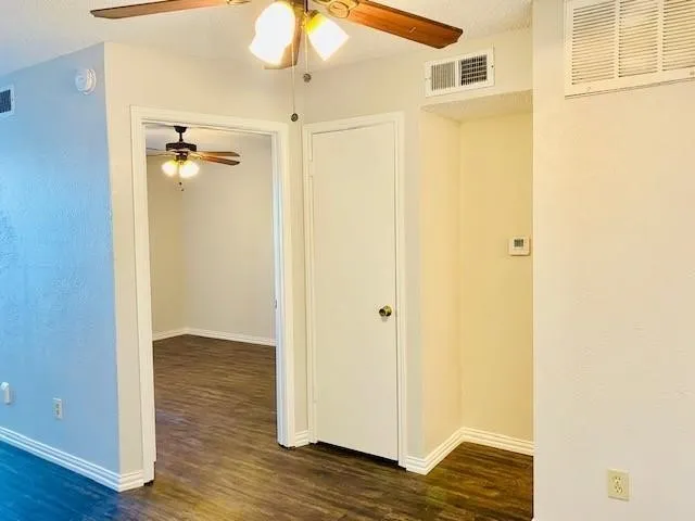 Condominium For Sale in Collin County , 7621 Mccallum Boulevard 108, Dallas, Texas 75252, 1 Bedroom, 1 Bathroom, Garage spaces, 576 Sqft, built in 1984, mls#21407906, Real Estate Agent in Dallas, Homes For Sale in Collin county, Homes For Sale in Dallas, Realtor in Dallas Texas, Real Estate Brokerage Independent Realty Texas, Luminita Cordes Realtor