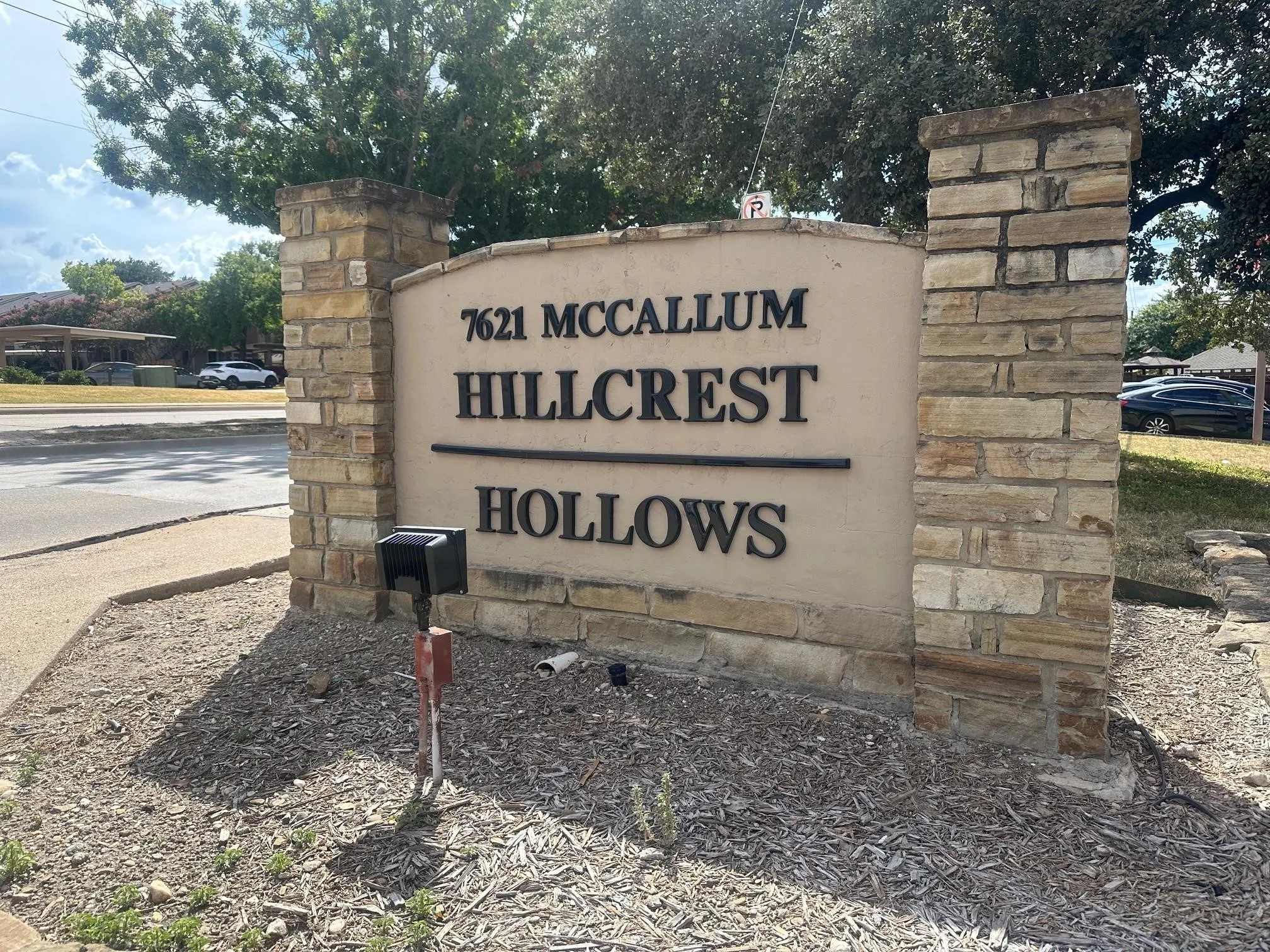 Condominium For Sale in Collin County , 7621 Mccallum Boulevard 108, Dallas, Texas 75252, 1 Bedroom, 1 Bathroom, Garage spaces, 576 Sqft, built in 1984, mls#21407906, Real Estate Agent in Dallas, Homes For Sale in Collin county, Homes For Sale in Dallas, Realtor in Dallas Texas, Real Estate Brokerage Independent Realty Texas, Luminita Cordes Realtor