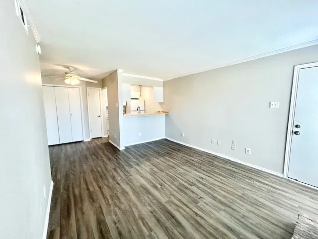Condominium For Sale in Collin County , 7621 Mccallum Boulevard 309, Dallas, Texas 75252, 1 Bedroom, 1 Bathroom, Garage spaces, 576 Sqft, built in 1984, mls#21407918, Real Estate Agent in Dallas, Homes For Sale in Collin county, Homes For Sale in Dallas, Realtor in Dallas Texas, Real Estate Brokerage Independent Realty Texas, Luminita Cordes Realtor