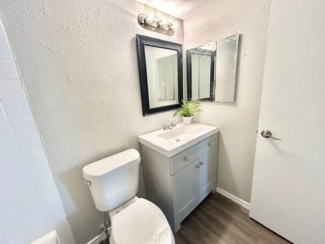 Condominium For Sale in Collin County , 7621 Mccallum Boulevard 309, Dallas, Texas 75252, 1 Bedroom, 1 Bathroom, Garage spaces, 576 Sqft, built in 1984, mls#21407918, Real Estate Agent in Dallas, Homes For Sale in Collin county, Homes For Sale in Dallas, Realtor in Dallas Texas, Real Estate Brokerage Independent Realty Texas, Luminita Cordes Realtor