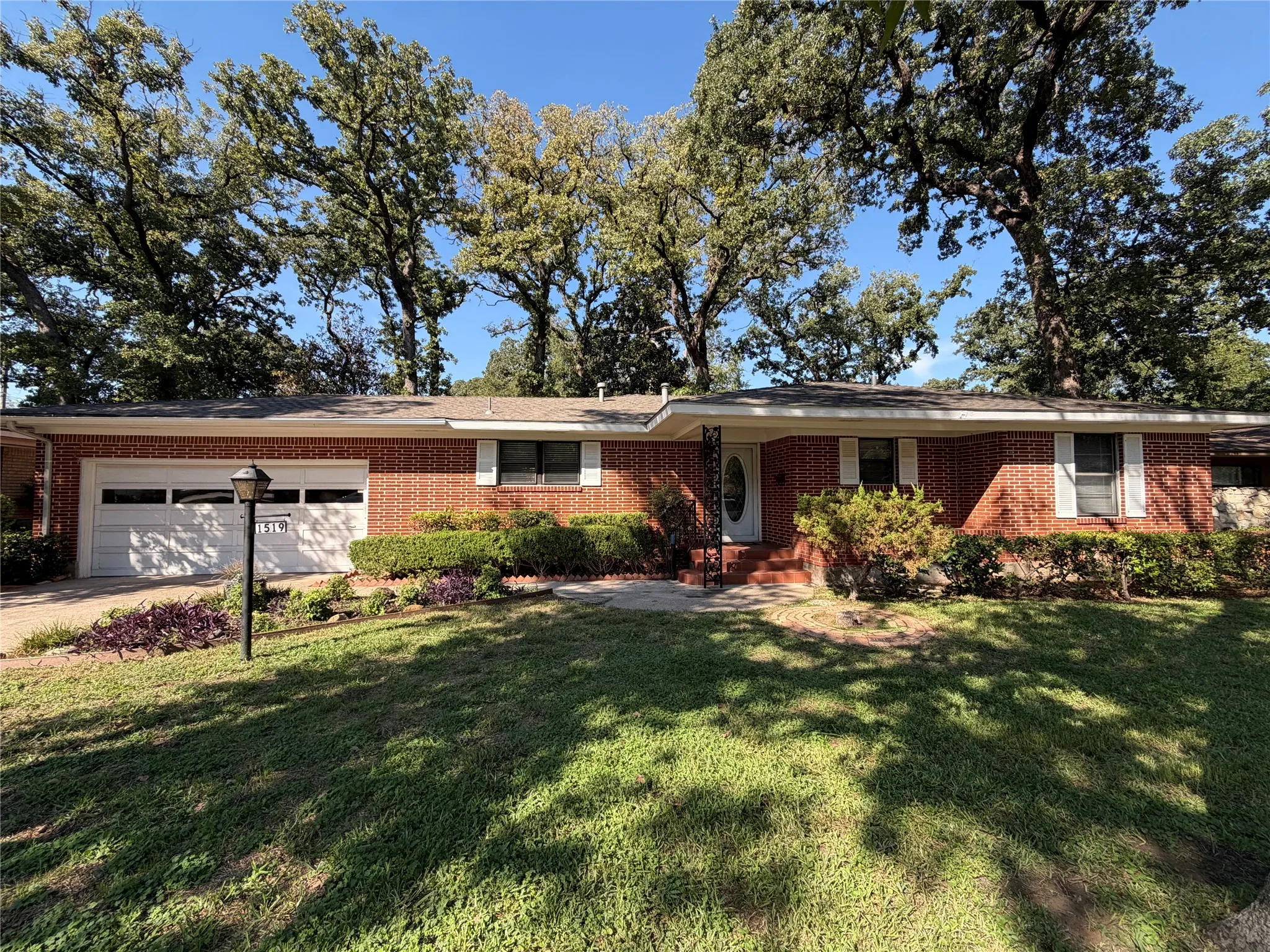 Single Family Residence For Sale