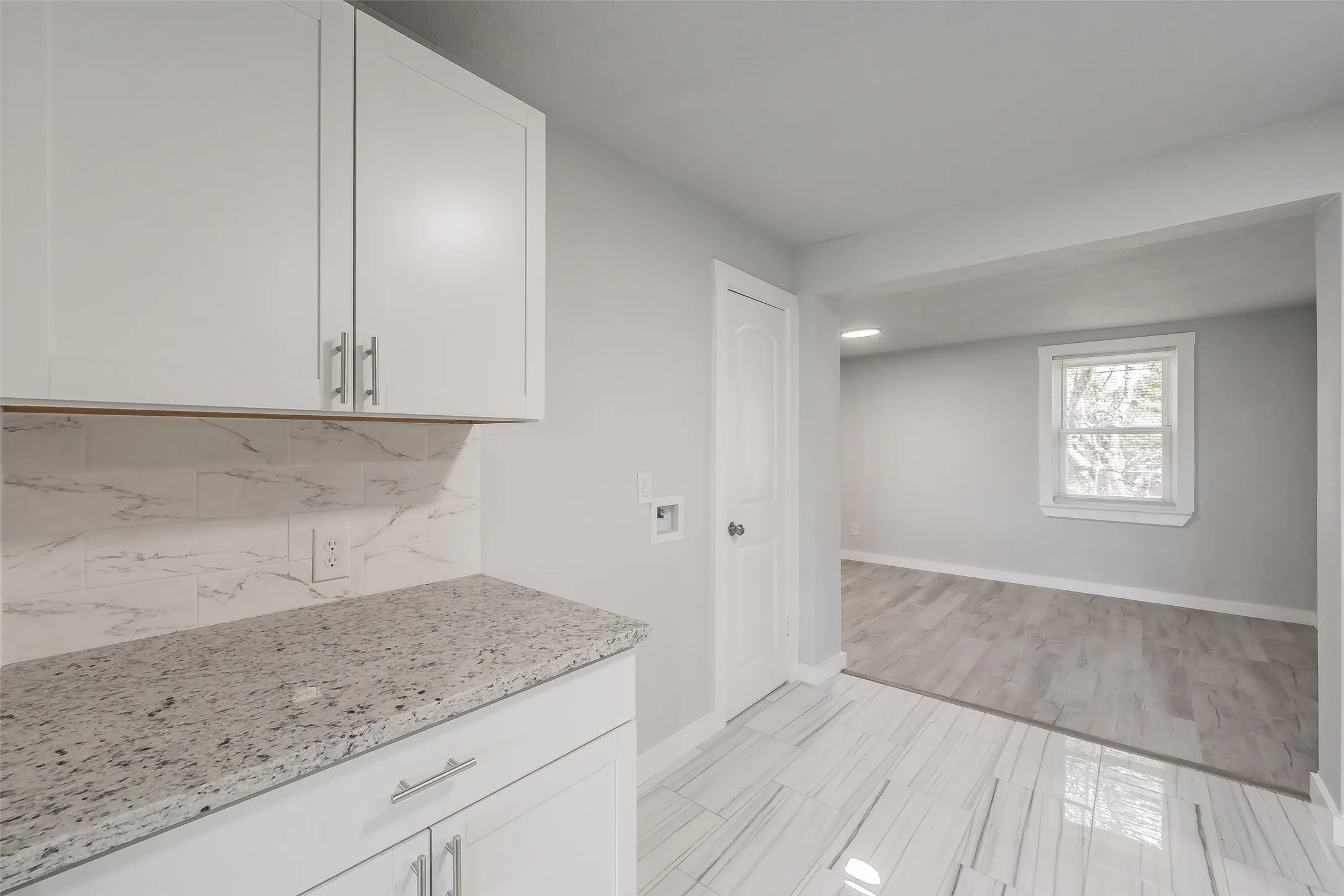 Single Family Residence For Sale in Tarrant County , 5569 Burton Avenue, Fort Worth, Texas 76119, 4 Bedroom, 3 Bathroom, Garage spaces, 1,637 Sqft, built in 1960, mls#21404568, Real Estate Agent in Fort Worth, Homes For Sale in Tarrant county, Homes For Sale in Fort Worth, Realtor in Fort Worth Texas, Real Estate Brokerage Independent Realty Texas, Luminita Cordes Realtor