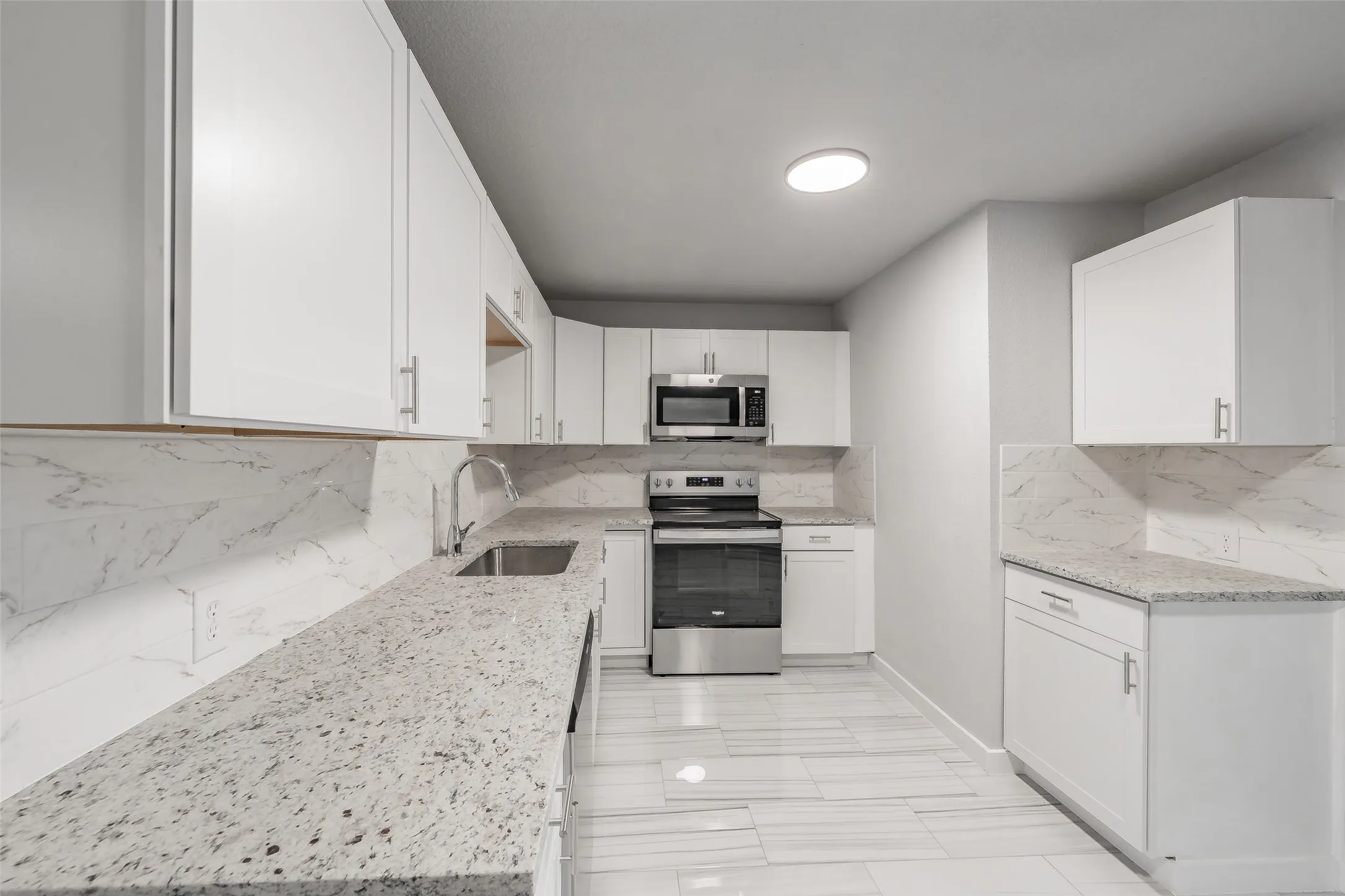 Single Family Residence For Sale in Tarrant County , 5569 Burton Avenue, Fort Worth, Texas 76119, 4 Bedroom, 3 Bathroom, Garage spaces, 1,637 Sqft, built in 1960, mls#21404568, Real Estate Agent in Fort Worth, Homes For Sale in Tarrant county, Homes For Sale in Fort Worth, Realtor in Fort Worth Texas, Real Estate Brokerage Independent Realty Texas, Luminita Cordes Realtor