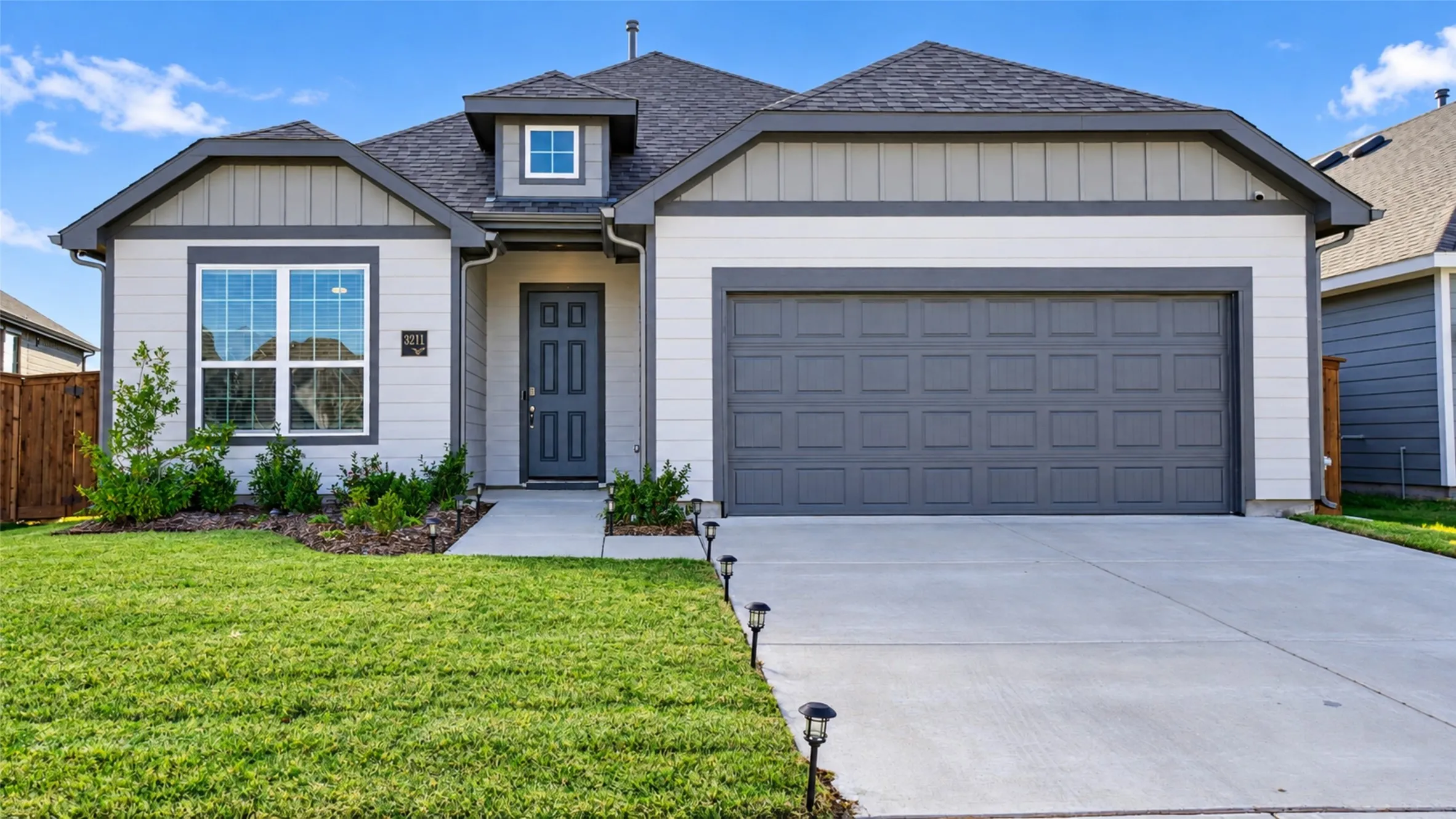 Single Family Residence For Rent in Rockwall County , 3211 Buffalo Creek Circle, Royse City, Texas 75189, 4 Bedroom, 2 Bathroom, 2 Garage spaces, 2,120 Sqft, built in 2021, mls#21407243, Real Estate Agent in Royse City, Homes For Rent in Rockwall county, Homes For Rent in Royse City, Realtor in Royse City Texas, Real Estate Brokerage Independent Realty Texas, Luminita Cordes Realtor