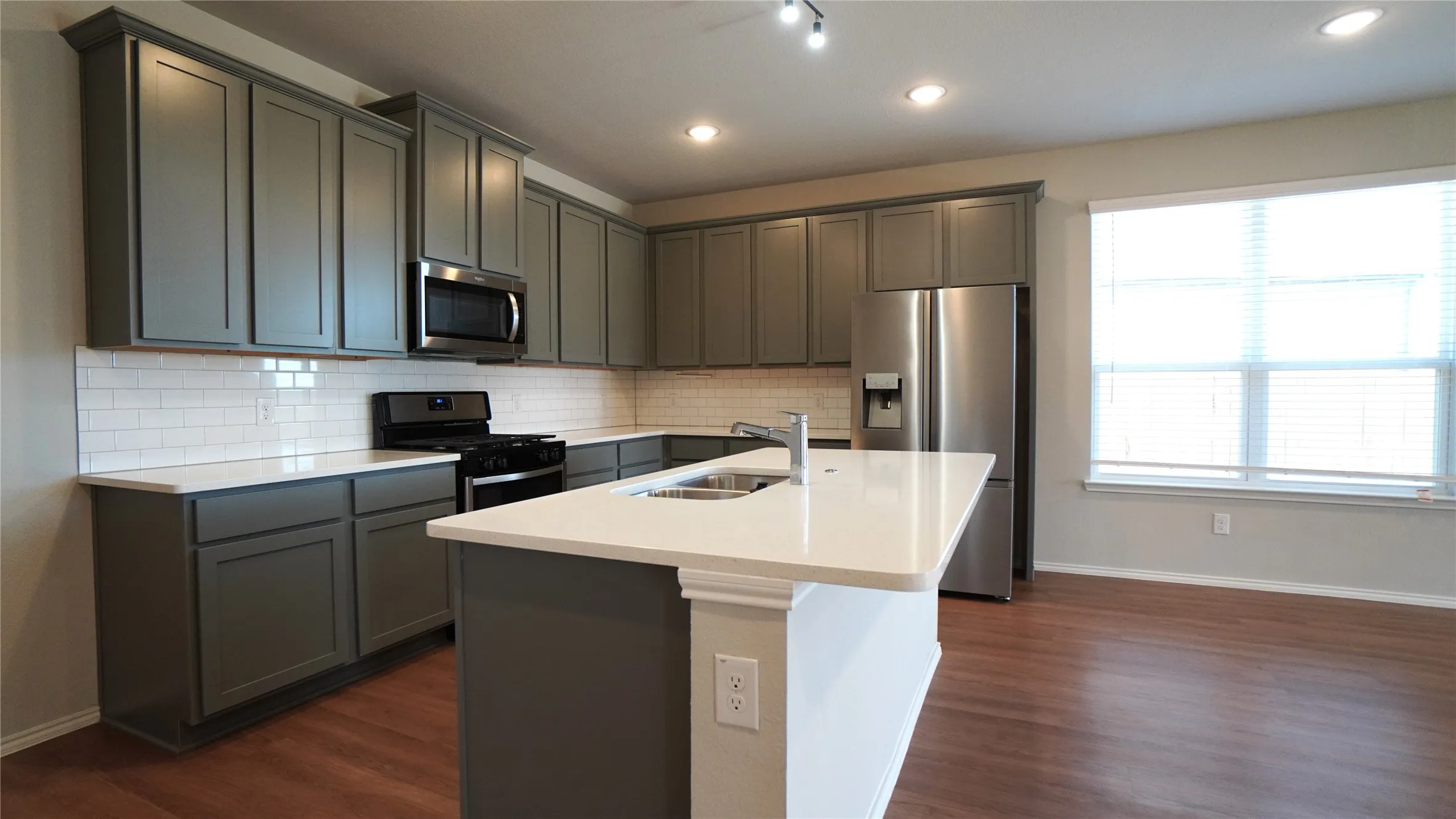 Single Family Residence For Rent in Rockwall County , 3211 Buffalo Creek Circle, Royse City, Texas 75189, 4 Bedroom, 2 Bathroom, 2 Garage spaces, 2,120 Sqft, built in 2021, mls#21407243, Real Estate Agent in Royse City, Homes For Rent in Rockwall county, Homes For Rent in Royse City, Realtor in Royse City Texas, Real Estate Brokerage Independent Realty Texas, Luminita Cordes Realtor