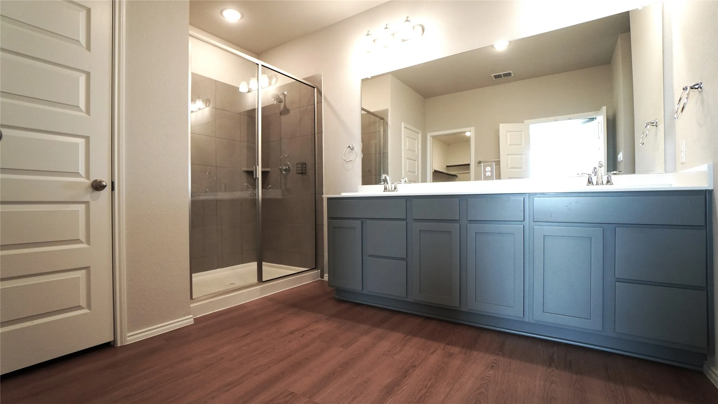 Single Family Residence For Rent in Rockwall County , 3211 Buffalo Creek Circle, Royse City, Texas 75189, 4 Bedroom, 2 Bathroom, 2 Garage spaces, 2,120 Sqft, built in 2021, mls#21407243, Real Estate Agent in Royse City, Homes For Rent in Rockwall county, Homes For Rent in Royse City, Realtor in Royse City Texas, Real Estate Brokerage Independent Realty Texas, Luminita Cordes Realtor