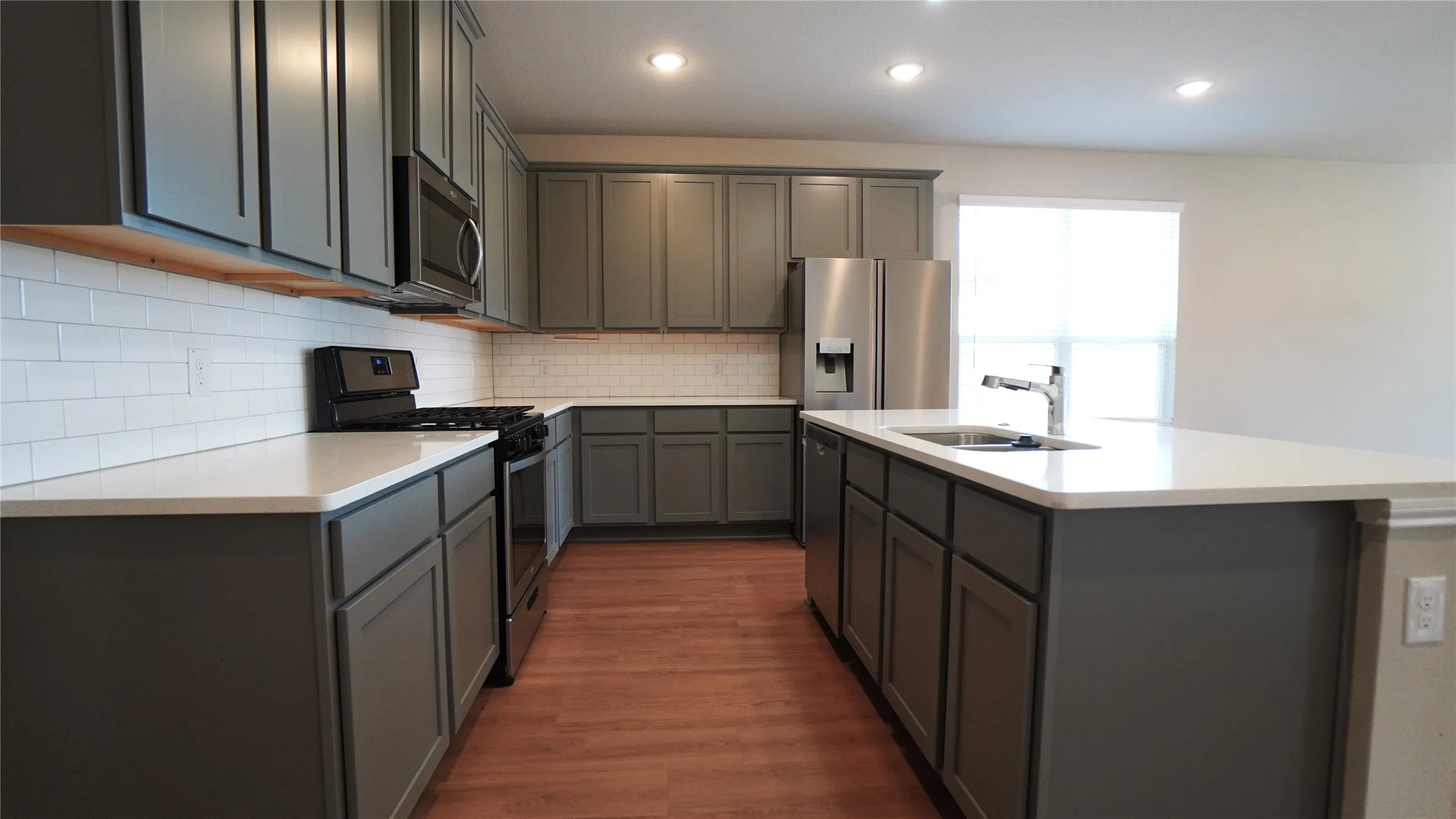 Single Family Residence For Rent in Rockwall County , 3211 Buffalo Creek Circle, Royse City, Texas 75189, 4 Bedroom, 2 Bathroom, 2 Garage spaces, 2,120 Sqft, built in 2021, mls#21407243, Real Estate Agent in Royse City, Homes For Rent in Rockwall county, Homes For Rent in Royse City, Realtor in Royse City Texas, Real Estate Brokerage Independent Realty Texas, Luminita Cordes Realtor