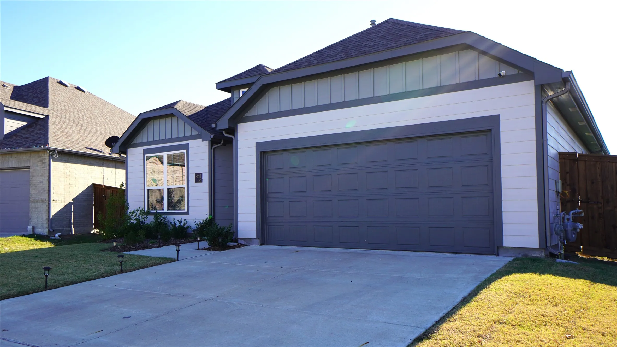 Single Family Residence For Rent in Rockwall County , 3211 Buffalo Creek Circle, Royse City, Texas 75189, 4 Bedroom, 2 Bathroom, 2 Garage spaces, 2,120 Sqft, built in 2021, mls#21407243, Real Estate Agent in Royse City, Homes For Rent in Rockwall county, Homes For Rent in Royse City, Realtor in Royse City Texas, Real Estate Brokerage Independent Realty Texas, Luminita Cordes Realtor