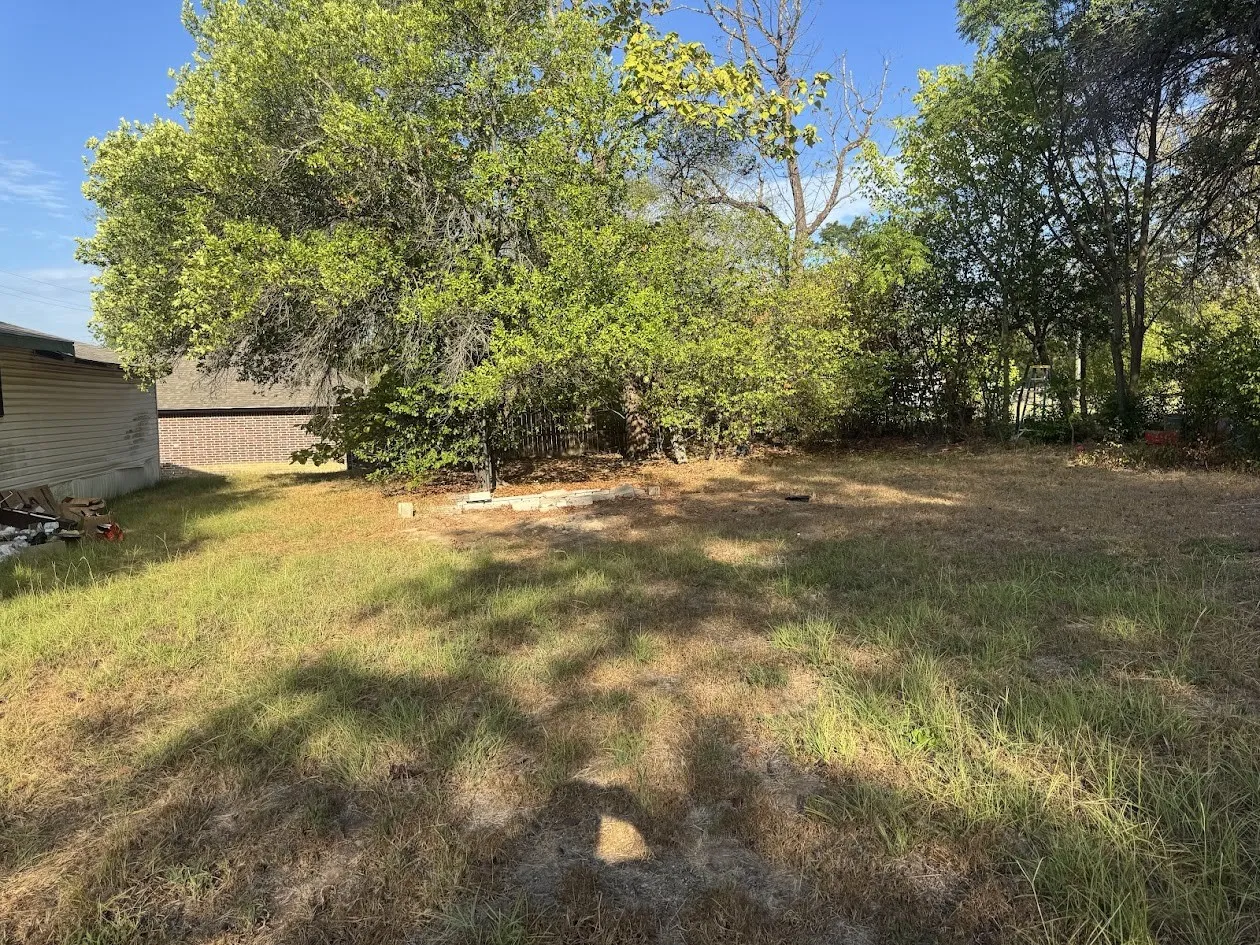 Single Family Residence For Sale in Wood County , 309 Mc Daniel, Mineola, Texas 75773, 4 Bedroom, 2 Bathroom, 2 Garage spaces, 1,190 Sqft, built in 1985, mls#21407927, Real Estate Agent in Mineola, Homes For Sale in Wood county, Homes For Sale in Mineola, Realtor in Mineola Texas, Real Estate Brokerage Independent Realty Texas, Luminita Cordes Realtor