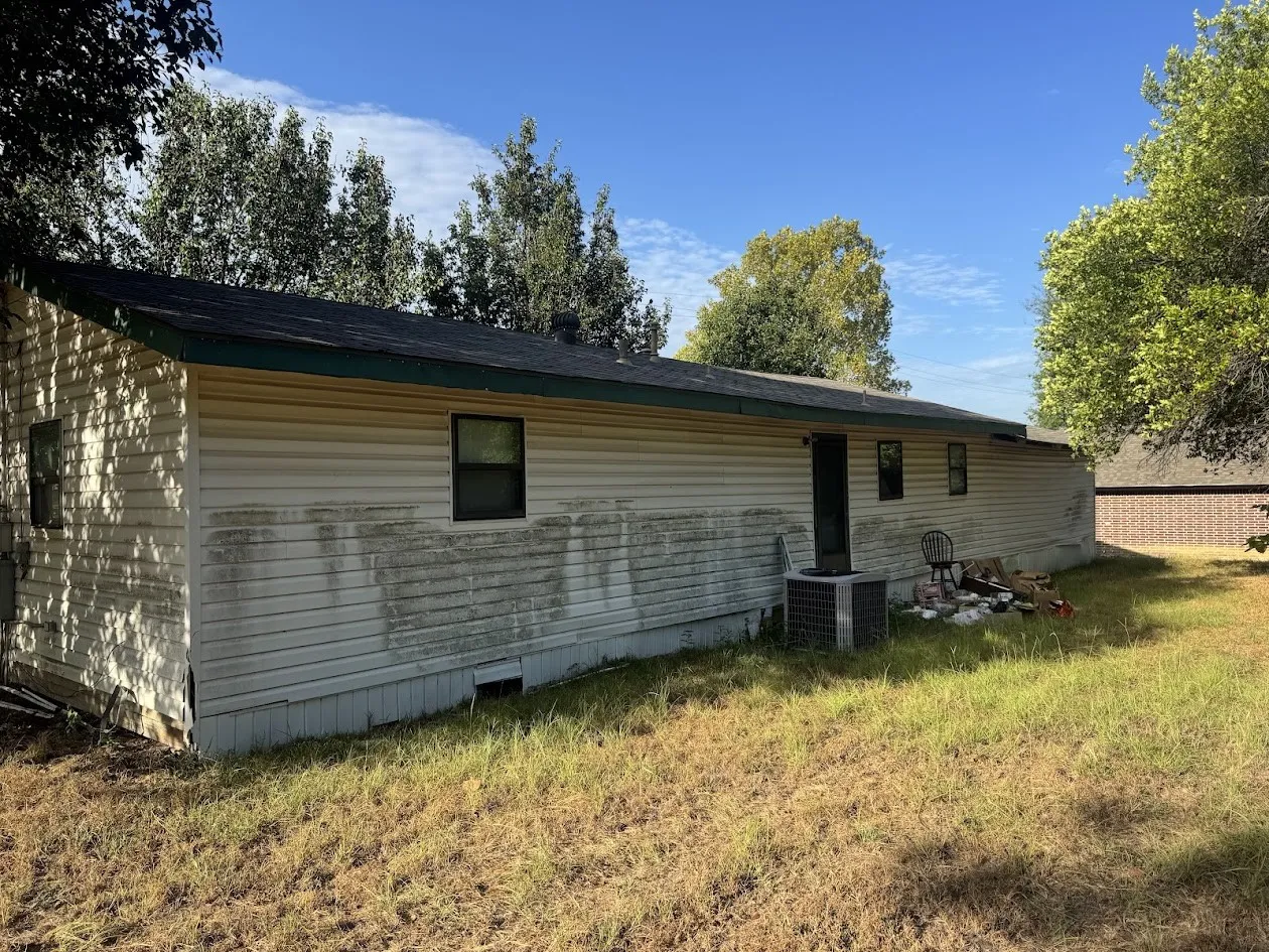 Single Family Residence For Sale in Wood County , 309 Mc Daniel, Mineola, Texas 75773, 4 Bedroom, 2 Bathroom, 2 Garage spaces, 1,190 Sqft, built in 1985, mls#21407927, Real Estate Agent in Mineola, Homes For Sale in Wood county, Homes For Sale in Mineola, Realtor in Mineola Texas, Real Estate Brokerage Independent Realty Texas, Luminita Cordes Realtor