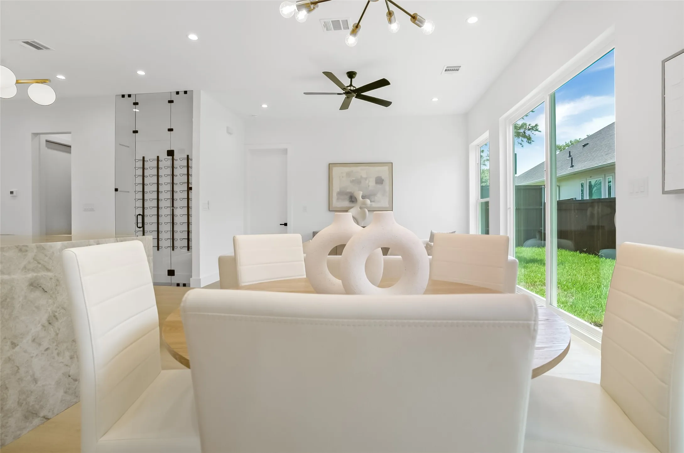 Single Family Residence For Sale in Dallas County , 3629 Vilbig Road, Dallas, Texas 75212, 4 Bedroom, 4 Bathroom, 2 Garage spaces, 3,572 Sqft, built in 2025, mls#21407929, Real Estate Agent in Dallas, Homes For Sale in Dallas county, Homes For Sale in Dallas, Realtor in Dallas Texas, Real Estate Brokerage Independent Realty Texas, Luminita Cordes Realtor