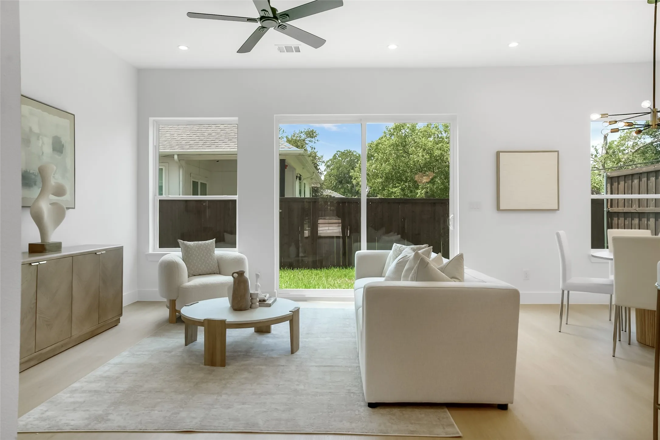 Single Family Residence For Sale in Dallas County , 3629 Vilbig Road, Dallas, Texas 75212, 4 Bedroom, 4 Bathroom, 2 Garage spaces, 3,572 Sqft, built in 2025, mls#21407929, Real Estate Agent in Dallas, Homes For Sale in Dallas county, Homes For Sale in Dallas, Realtor in Dallas Texas, Real Estate Brokerage Independent Realty Texas, Luminita Cordes Realtor