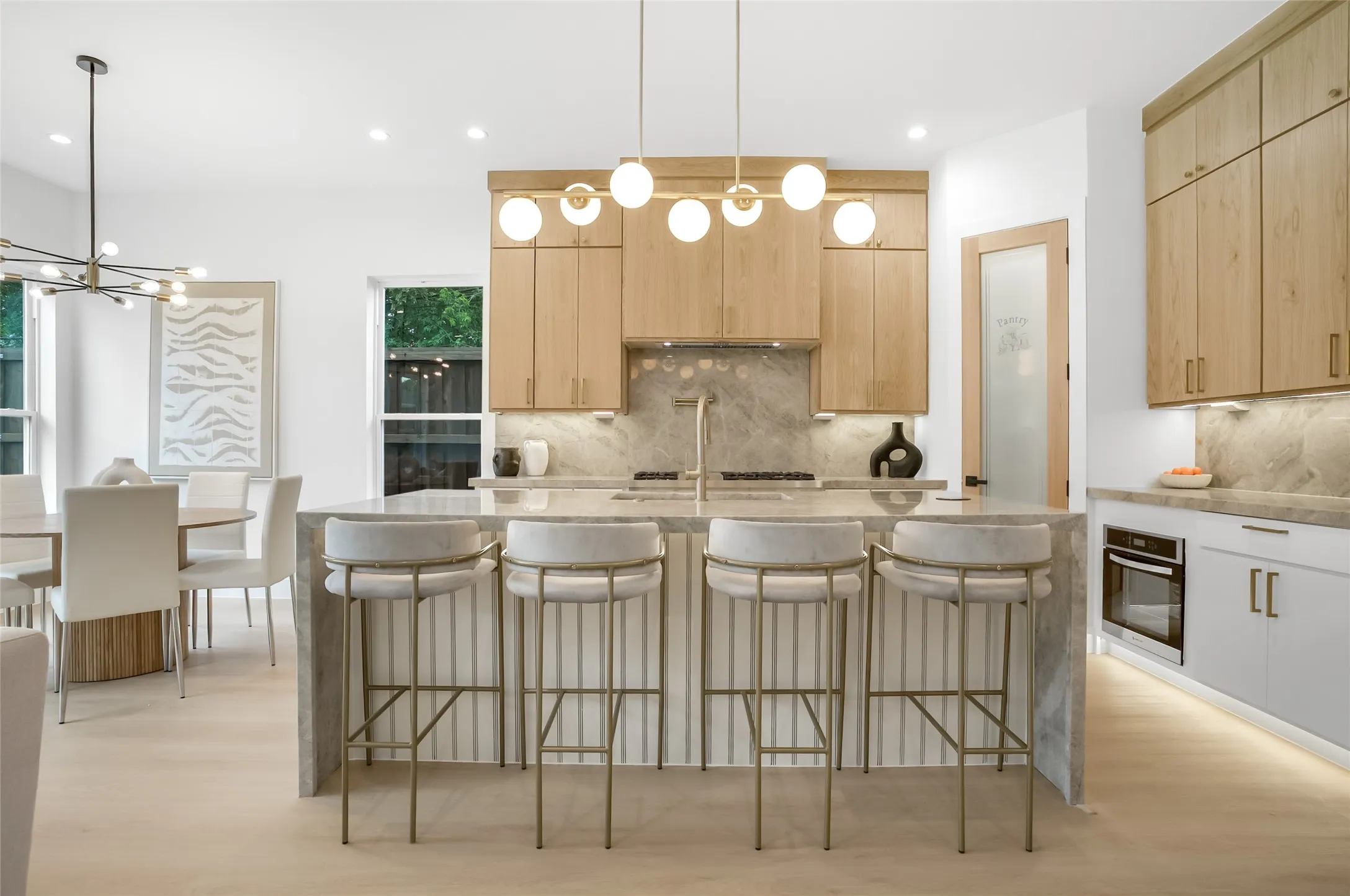 Single Family Residence For Sale in Dallas County , 3629 Vilbig Road, Dallas, Texas 75212, 4 Bedroom, 4 Bathroom, 2 Garage spaces, 3,572 Sqft, built in 2025, mls#21407929, Real Estate Agent in Dallas, Homes For Sale in Dallas county, Homes For Sale in Dallas, Realtor in Dallas Texas, Real Estate Brokerage Independent Realty Texas, Luminita Cordes Realtor