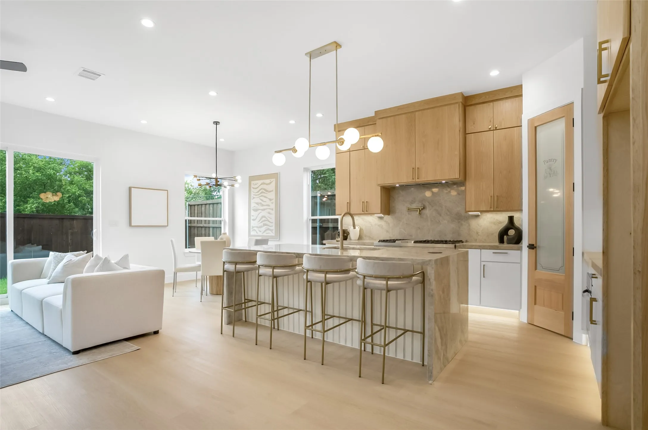 Single Family Residence For Sale in Dallas County , 3629 Vilbig Road, Dallas, Texas 75212, 4 Bedroom, 4 Bathroom, 2 Garage spaces, 3,572 Sqft, built in 2025, mls#21407929, Real Estate Agent in Dallas, Homes For Sale in Dallas county, Homes For Sale in Dallas, Realtor in Dallas Texas, Real Estate Brokerage Independent Realty Texas, Luminita Cordes Realtor