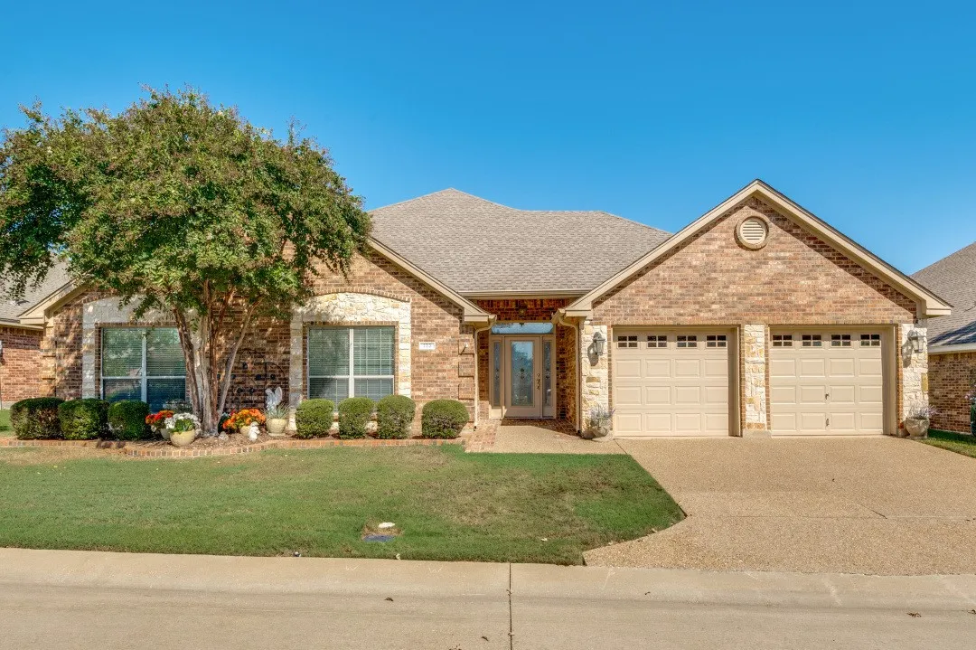 Single Family Residence For Sale