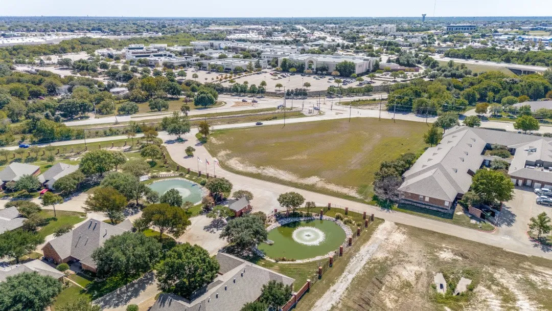 Single Family Residence For Sale in Dallas County , 123 Crestridge Drive 11, Cedar Hill, Texas 75104, 3 Bedroom, 2 Bathroom, 2 Garage spaces, 2,411 Sqft, built in 2004, mls#21405237, Real Estate Agent in Cedar Hill, Homes For Sale in Dallas county, Homes For Sale in Cedar Hill, Realtor in Cedar Hill Texas, Real Estate Brokerage Independent Realty Texas, Luminita Cordes Realtor