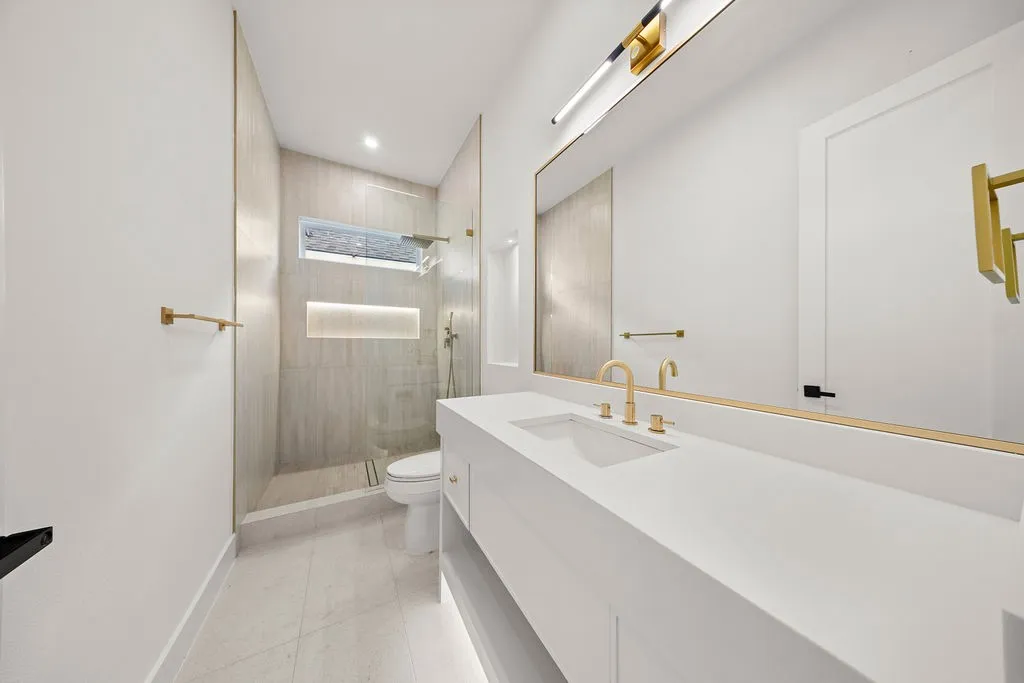 Single Family Residence For Sale in Dallas County , 1727 Toronto Street, Dallas, Texas 75212, 5 Bedroom, 5 Bathroom, 2 Garage spaces, 3,302 Sqft, built in 2026, mls#21407936, Real Estate Agent in Dallas, Homes For Sale in Dallas county, Homes For Sale in Dallas, Realtor in Dallas Texas, Real Estate Brokerage Independent Realty Texas, Luminita Cordes Realtor