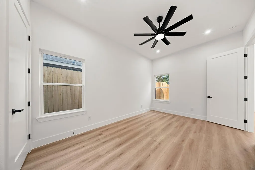 Single Family Residence For Sale in Dallas County , 1727 Toronto Street, Dallas, Texas 75212, 5 Bedroom, 5 Bathroom, 2 Garage spaces, 3,302 Sqft, built in 2026, mls#21407936, Real Estate Agent in Dallas, Homes For Sale in Dallas county, Homes For Sale in Dallas, Realtor in Dallas Texas, Real Estate Brokerage Independent Realty Texas, Luminita Cordes Realtor