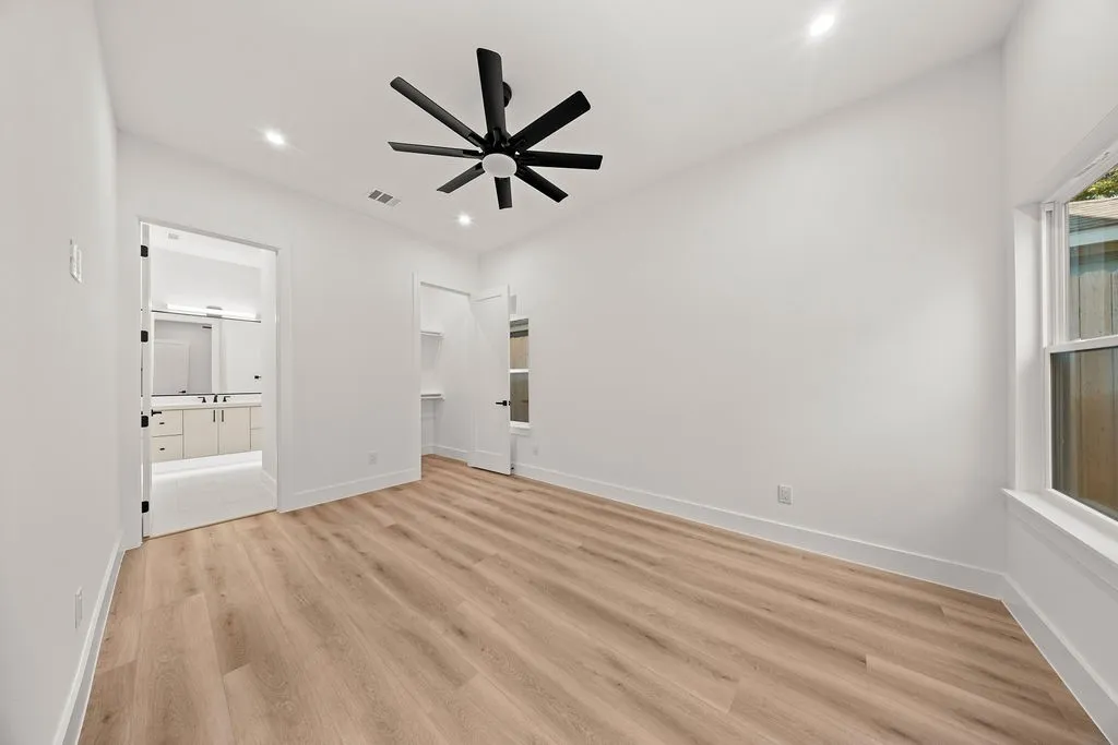 Single Family Residence For Sale in Dallas County , 1727 Toronto Street, Dallas, Texas 75212, 5 Bedroom, 5 Bathroom, 2 Garage spaces, 3,302 Sqft, built in 2026, mls#21407936, Real Estate Agent in Dallas, Homes For Sale in Dallas county, Homes For Sale in Dallas, Realtor in Dallas Texas, Real Estate Brokerage Independent Realty Texas, Luminita Cordes Realtor