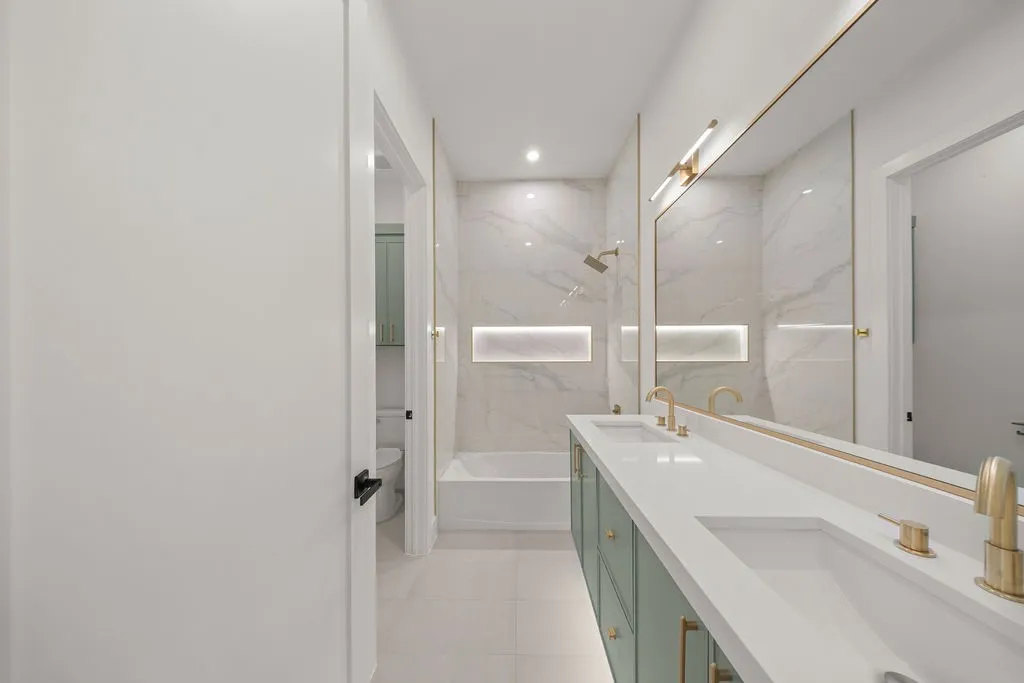Single Family Residence For Sale in Dallas County , 1727 Toronto Street, Dallas, Texas 75212, 5 Bedroom, 5 Bathroom, 2 Garage spaces, 3,302 Sqft, built in 2026, mls#21407936, Real Estate Agent in Dallas, Homes For Sale in Dallas county, Homes For Sale in Dallas, Realtor in Dallas Texas, Real Estate Brokerage Independent Realty Texas, Luminita Cordes Realtor