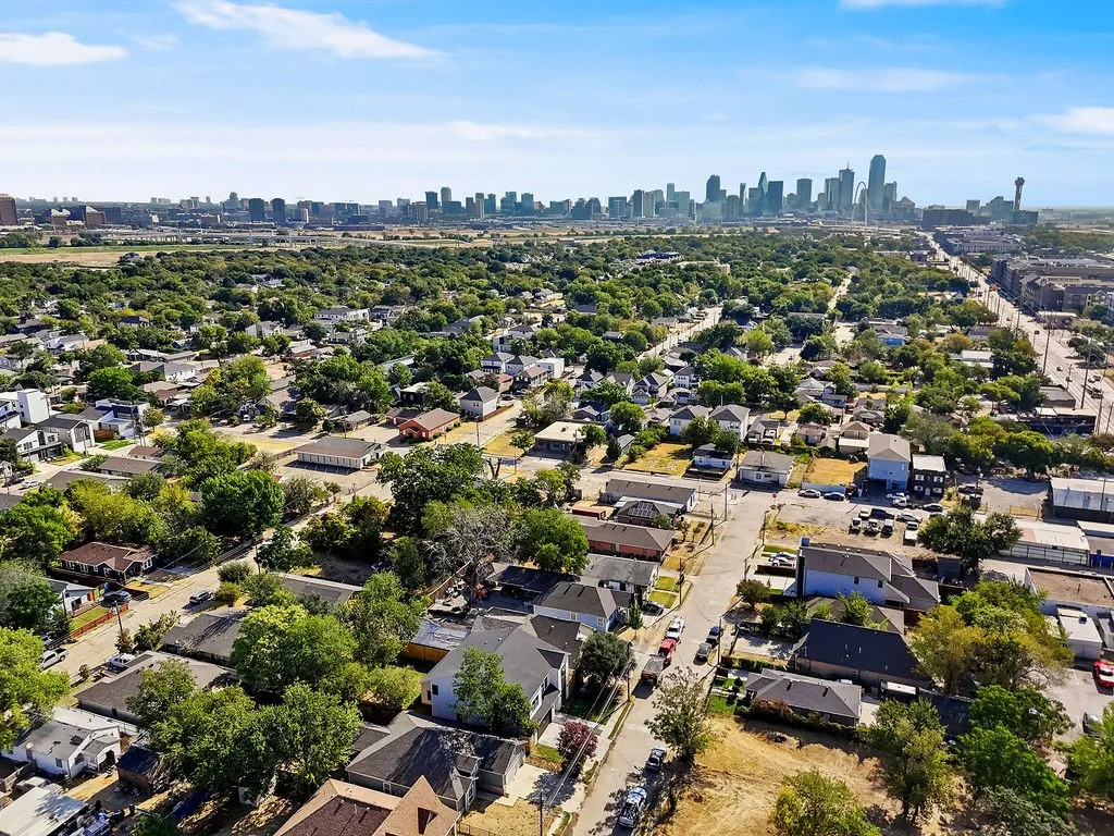Single Family Residence For Sale in Dallas County , 1727 Toronto Street, Dallas, Texas 75212, 5 Bedroom, 5 Bathroom, 2 Garage spaces, 3,302 Sqft, built in 2026, mls#21407936, Real Estate Agent in Dallas, Homes For Sale in Dallas county, Homes For Sale in Dallas, Realtor in Dallas Texas, Real Estate Brokerage Independent Realty Texas, Luminita Cordes Realtor