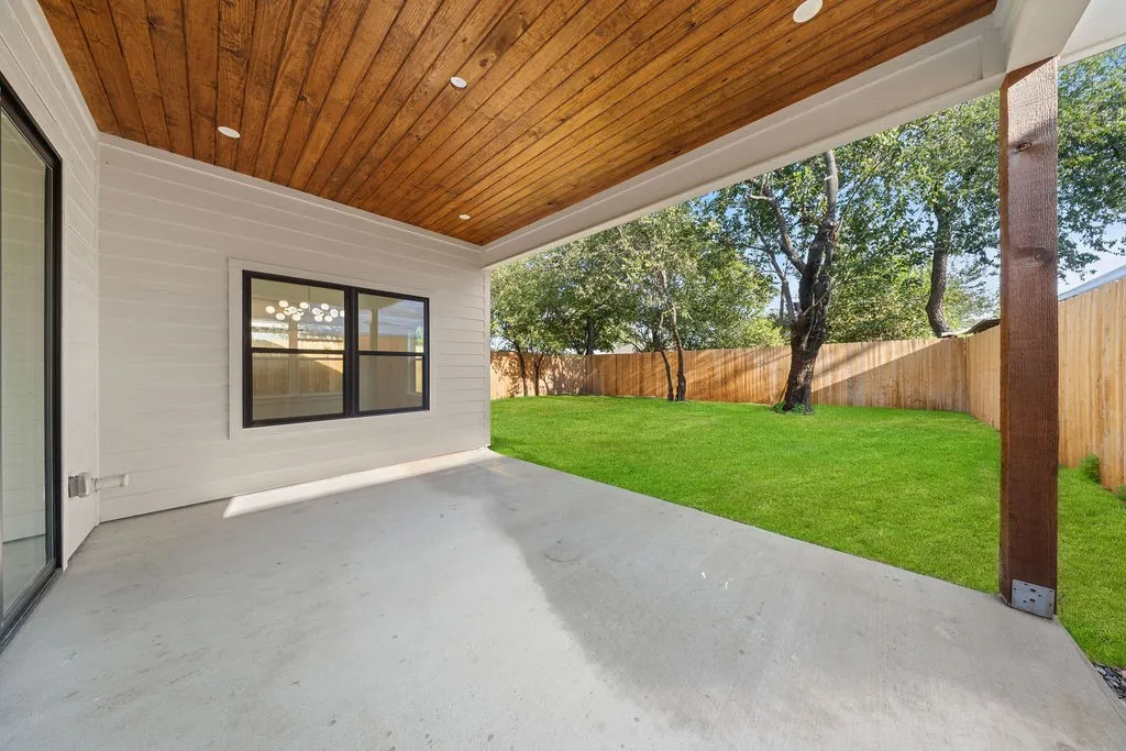 Single Family Residence For Sale in Dallas County , 1727 Toronto Street, Dallas, Texas 75212, 5 Bedroom, 5 Bathroom, 2 Garage spaces, 3,302 Sqft, built in 2026, mls#21407936, Real Estate Agent in Dallas, Homes For Sale in Dallas county, Homes For Sale in Dallas, Realtor in Dallas Texas, Real Estate Brokerage Independent Realty Texas, Luminita Cordes Realtor